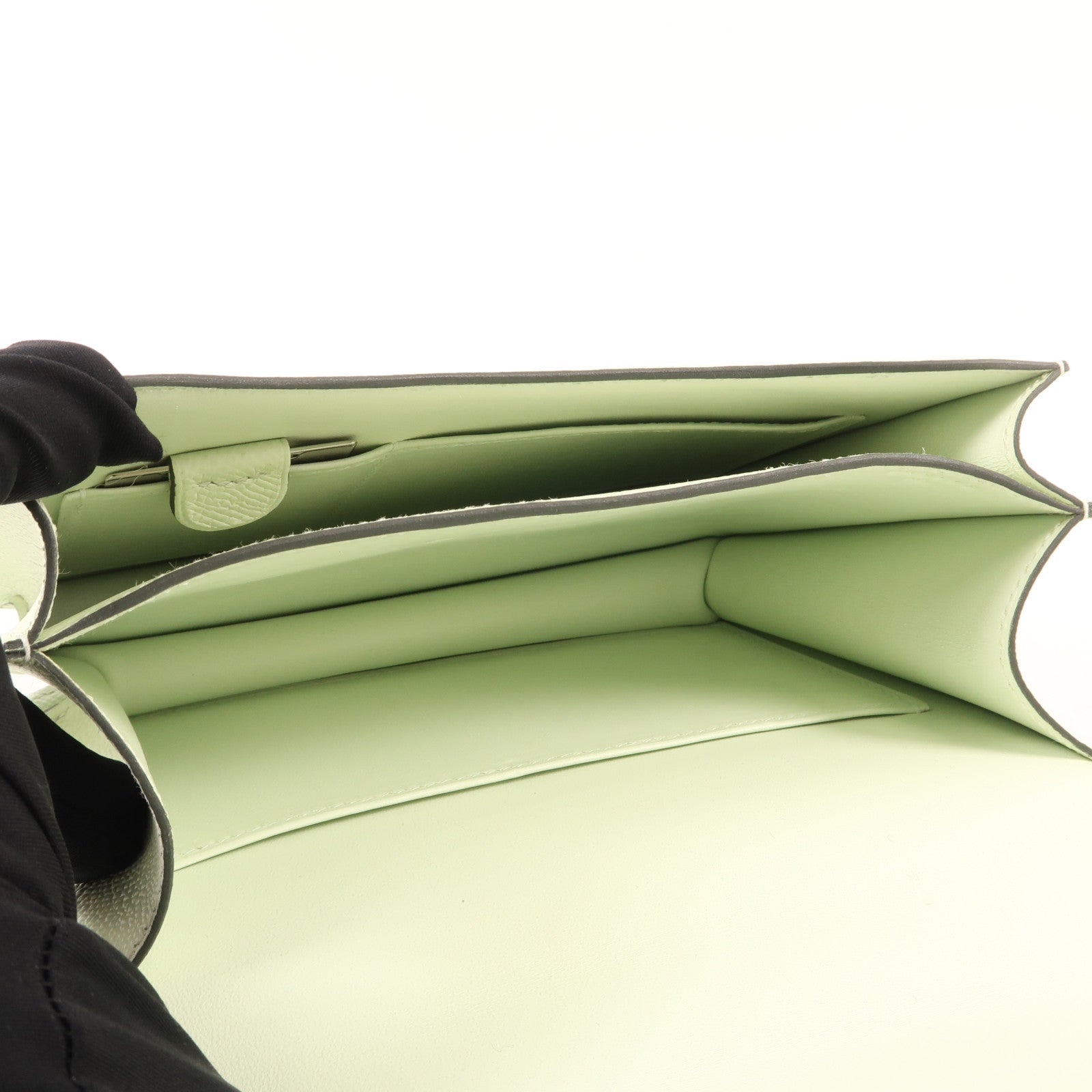 HERMES Epsom皮革Constance Mini銀扣肩背袋Vert Fizz