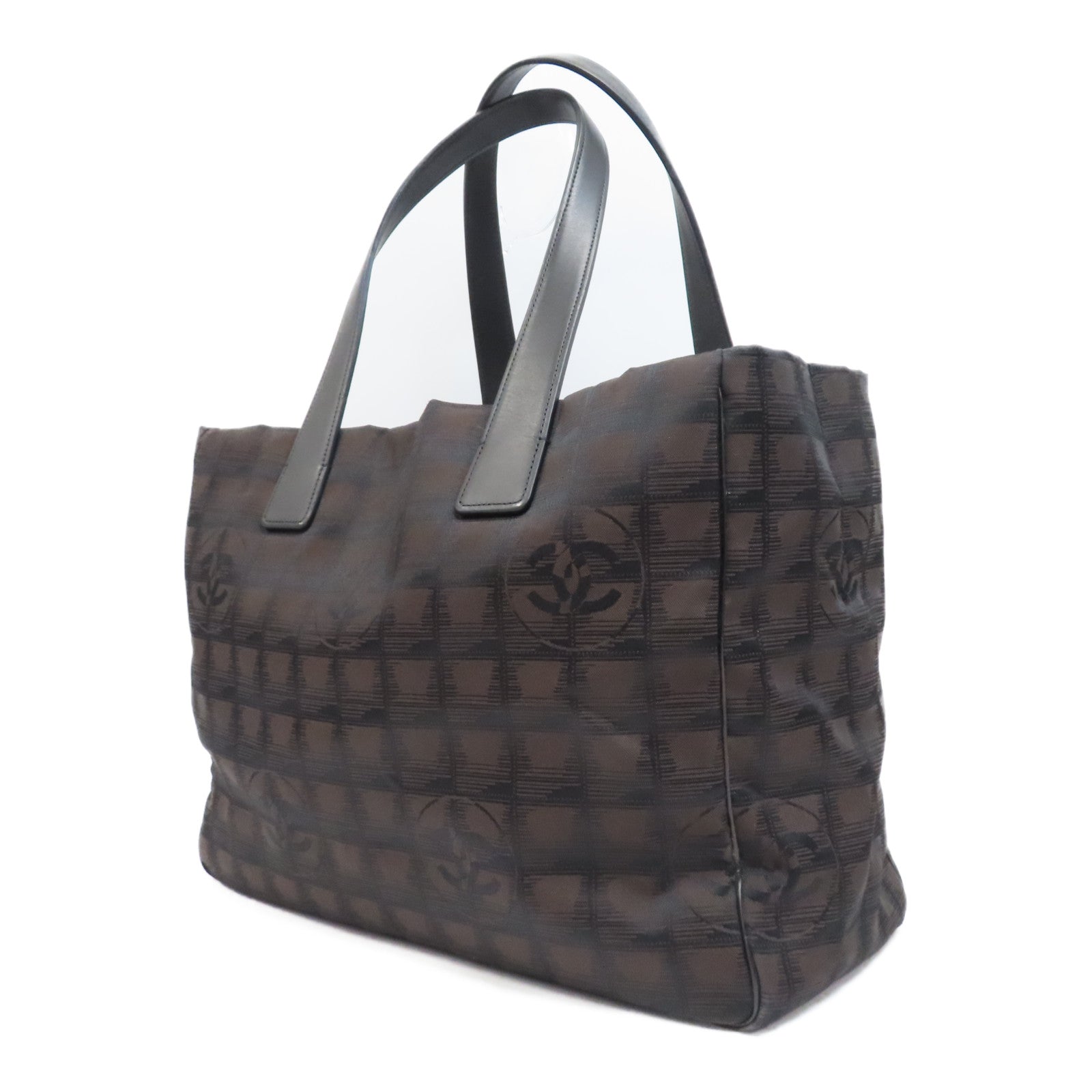 CHANEL 尼龍New Travel Line銀扣肩背袋啡色