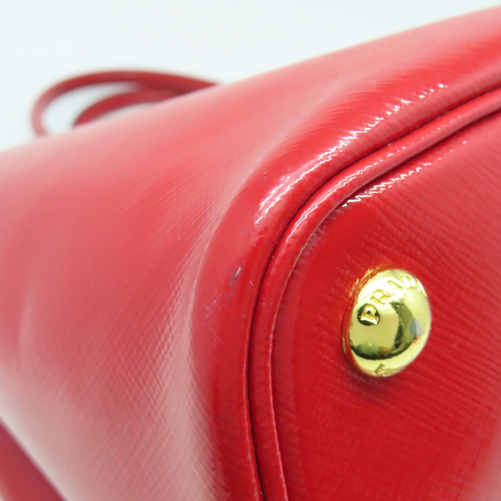 PRADA Saffiano Vernice皮革Handbag金扣手挽袋紅色