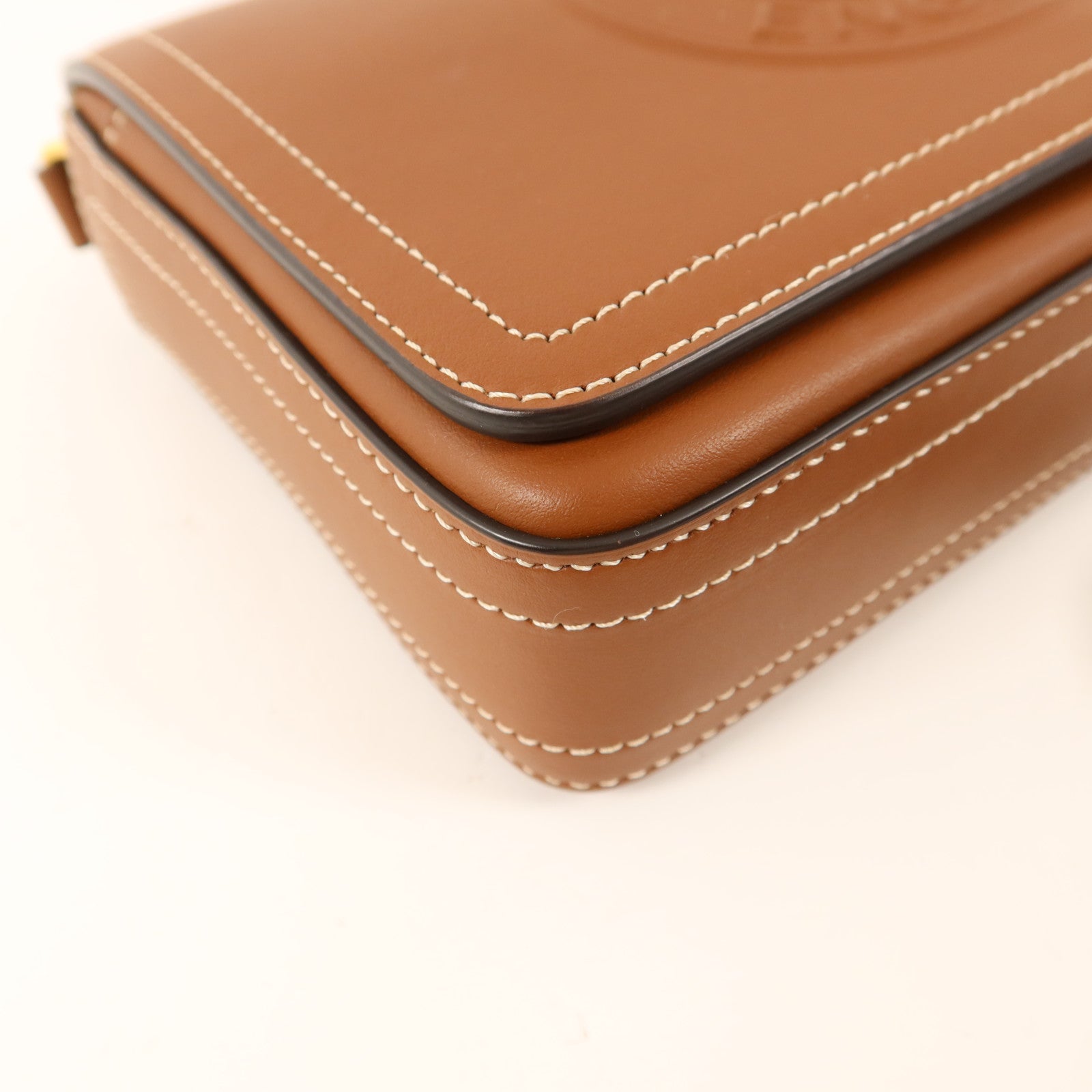 BURBERRY 牛皮皮革Tan Hampshire金扣肩背袋