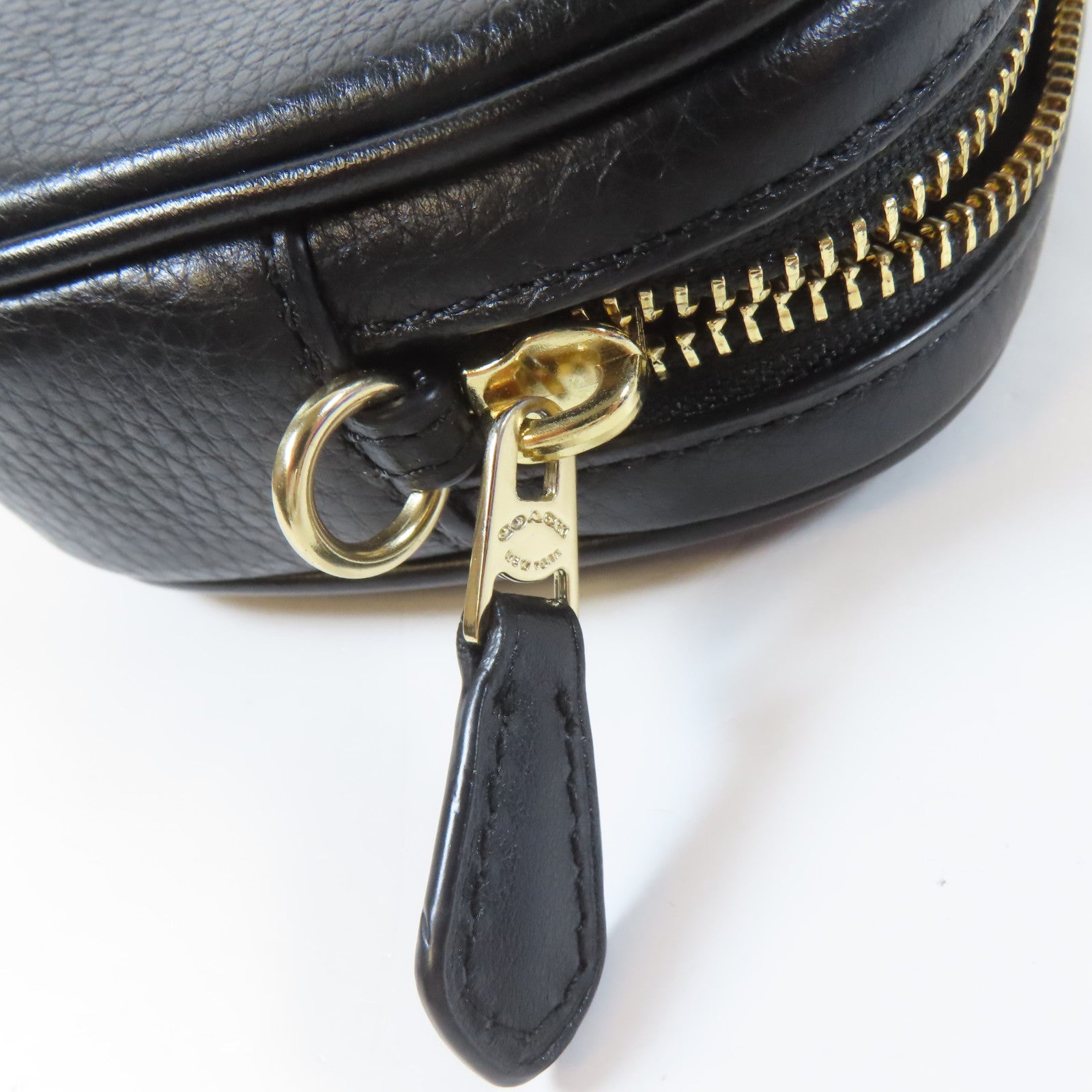 COACH 牛皮皮革Shoulder Bag金扣肩背袋黑色