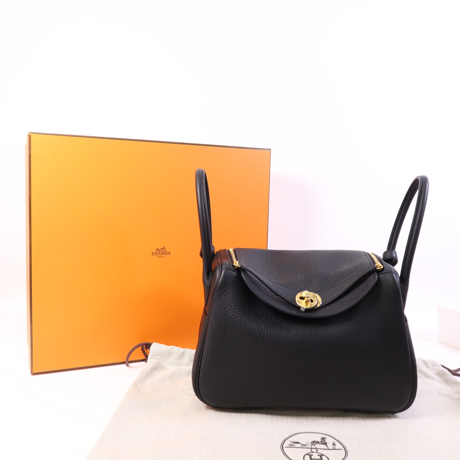 HERMES Clemence皮革Lindy 26金扣手挽肩背兩用袋Noir