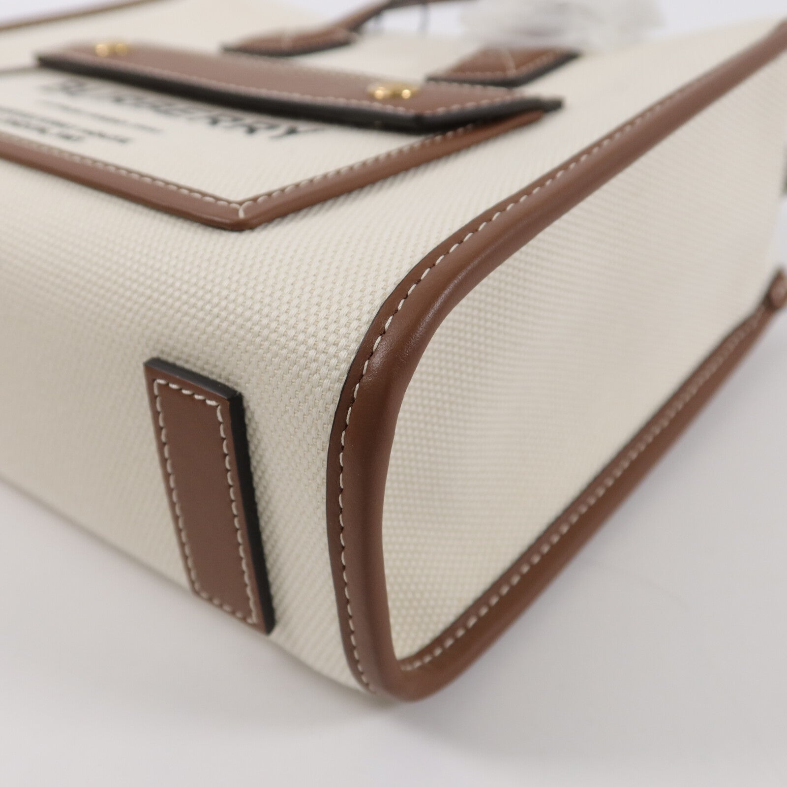 BURBERRY 帆布Mini Freya Tote手挽肩背兩用袋