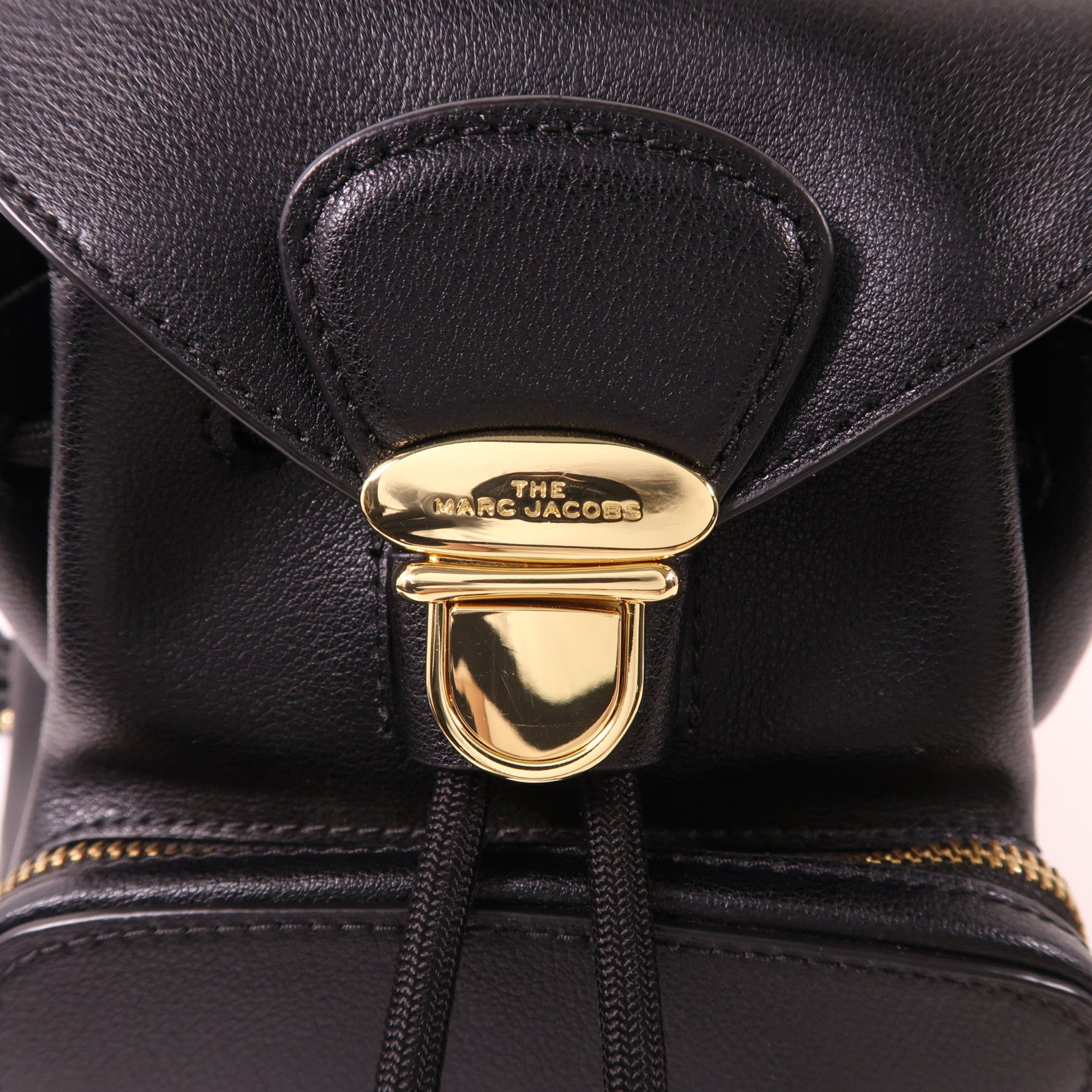 MARC JACOBS 牛皮皮革Backpack金扣背包