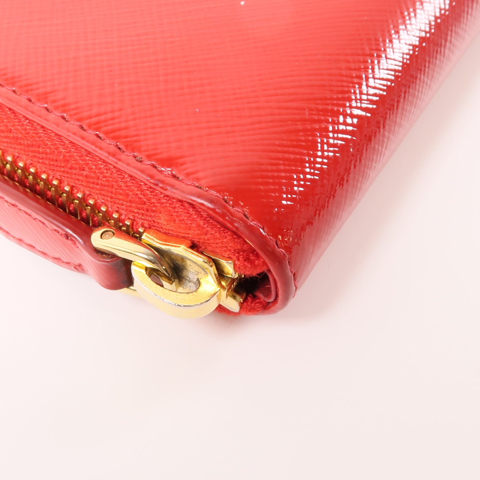 PRADA 皮革Zipper Wallet金扣錢包紅色