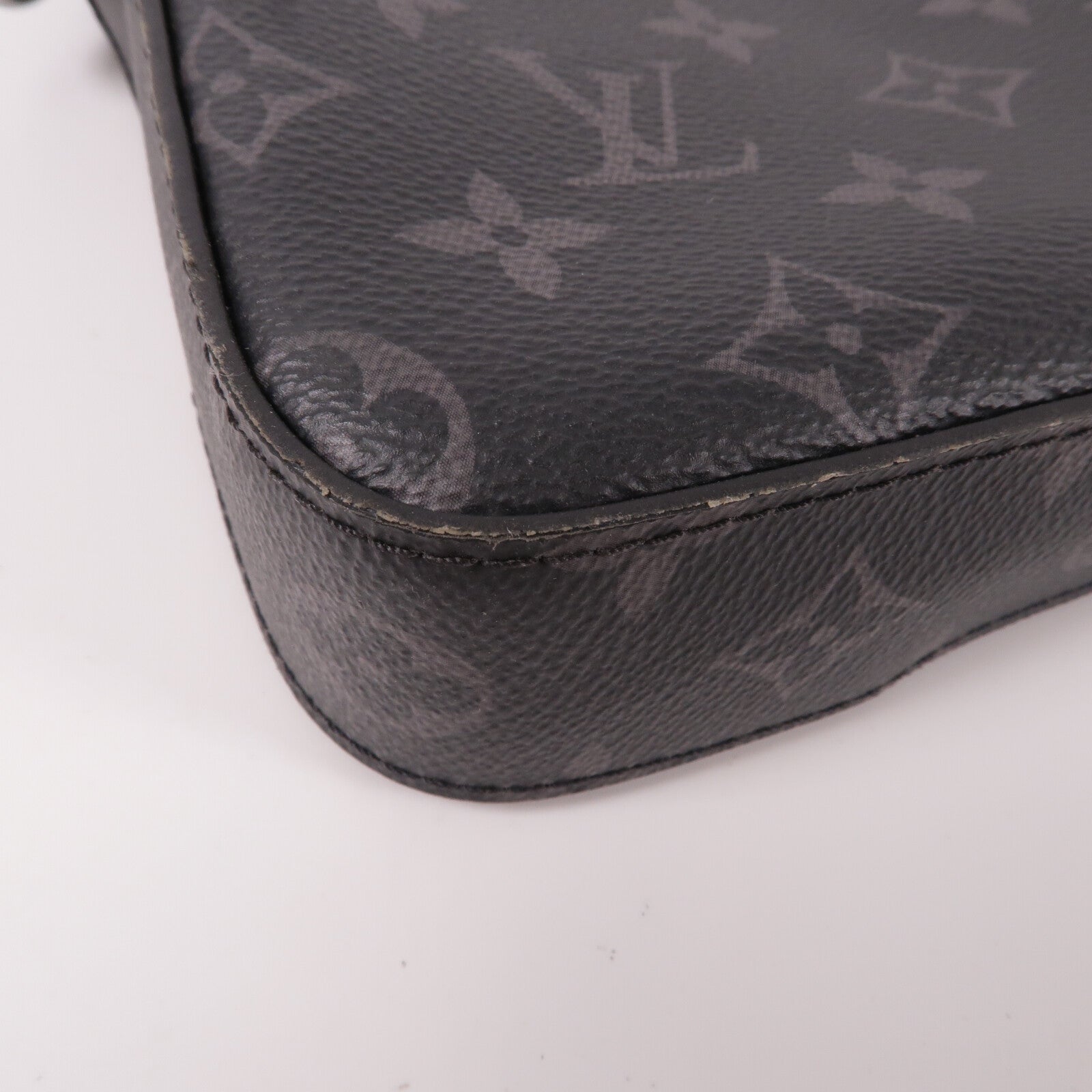 LOUIS VUITTON Monogram Eclipse Reverse Trio Messenger肩背袋