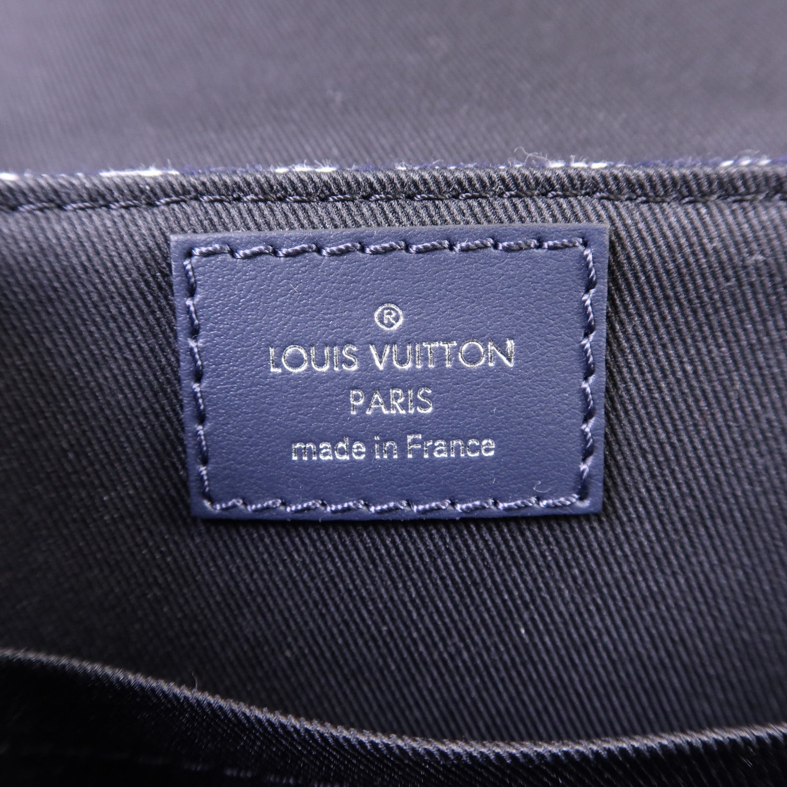 LOUIS VUITTON Monogram Tapestry Trunk Messenger銀扣肩背袋