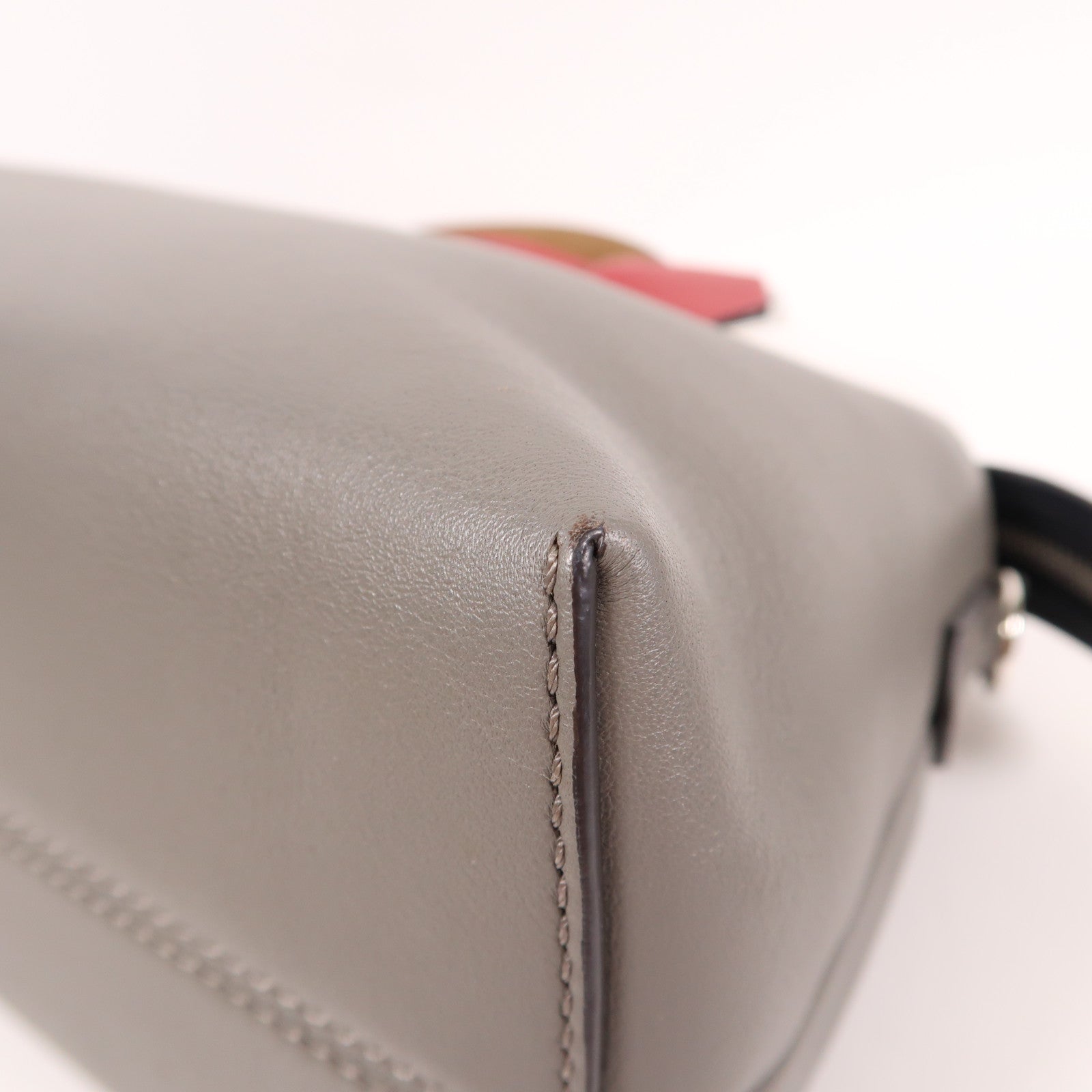 FENDI 牛皮皮革By The Way銀扣肩背袋