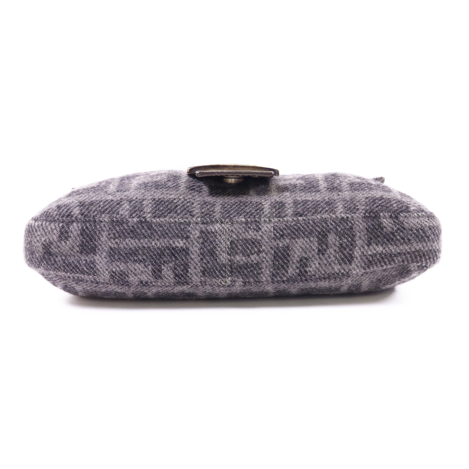 FENDI 羊毛Baguette銀扣肩背袋2384