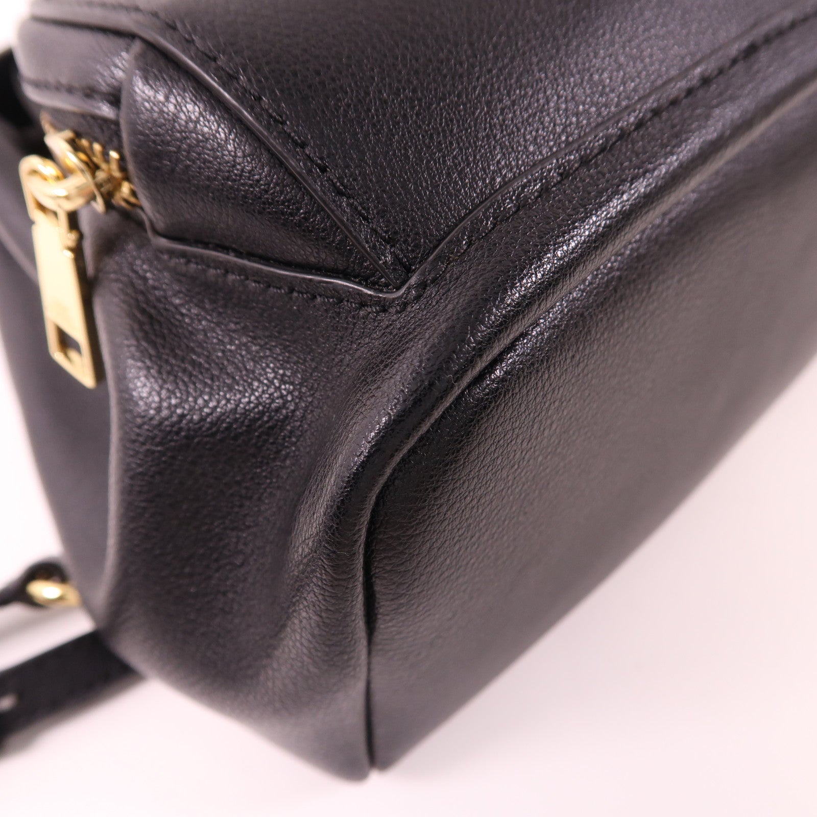 MARC JACOBS 牛皮皮革Backpack金扣背包