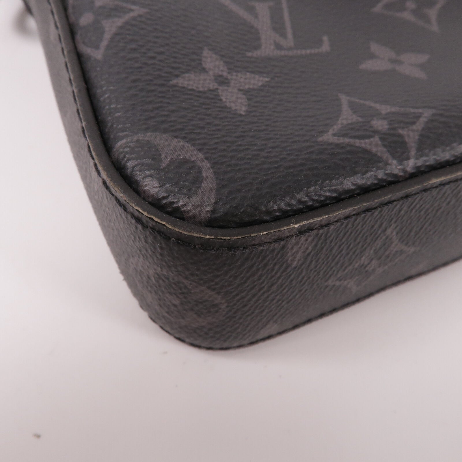 LOUIS VUITTON Monogram Eclipse Reverse Trio Messenger肩背袋