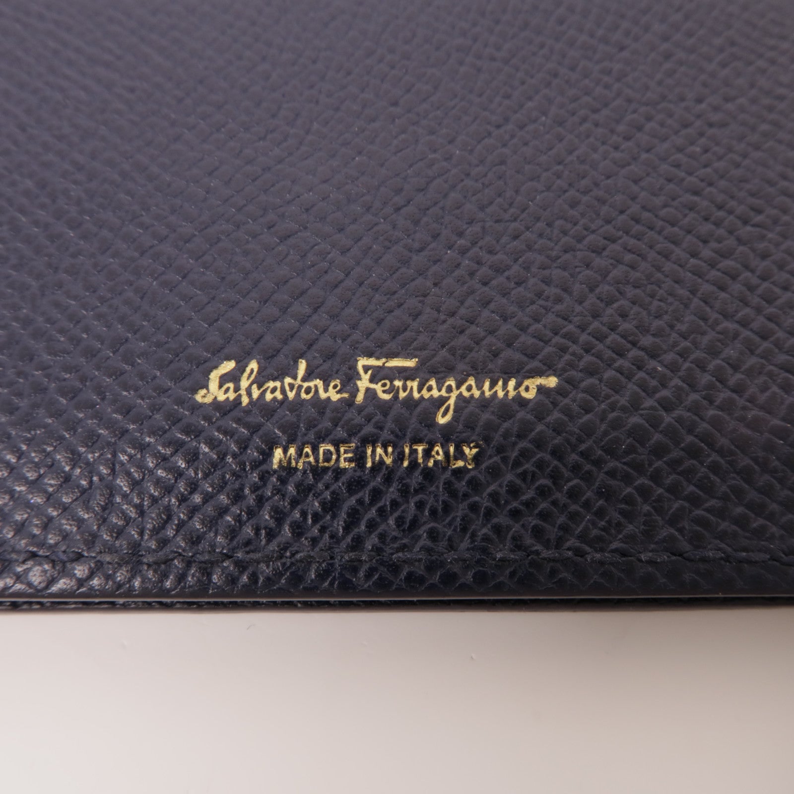 Salvatore Ferragamo 牛皮皮革Card Case金扣卡片套