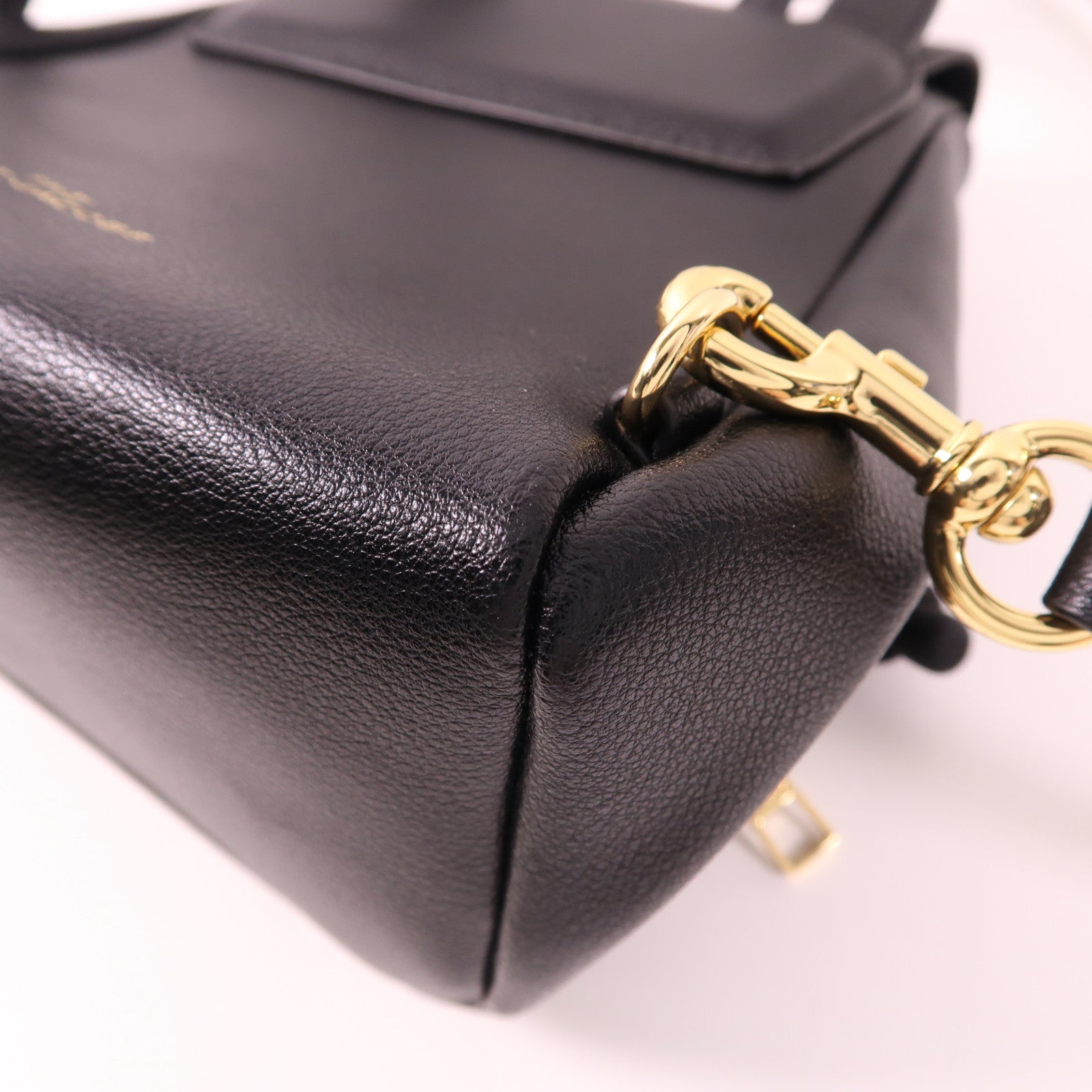 MARC JACOBS 牛皮皮革Backpack金扣背包