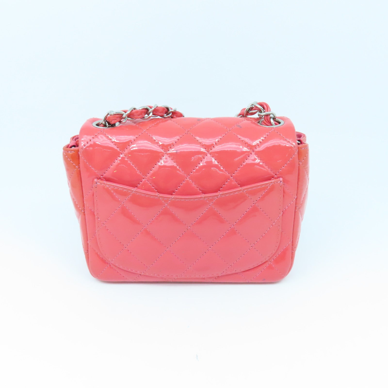 CHANEL Patent Leather Chain Shoulder Bag Silver Buckle Chain Shoulder Bag Pink
