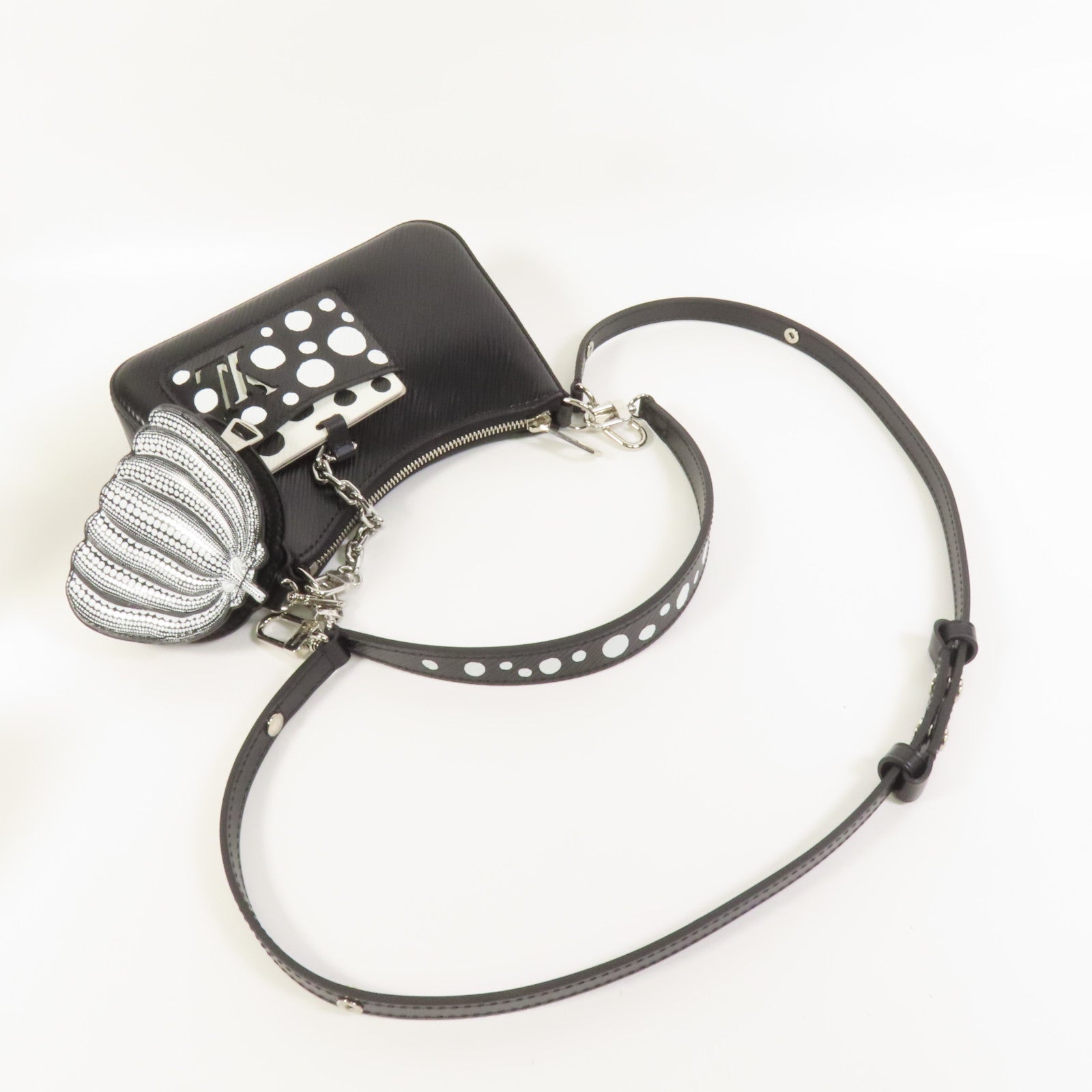 LOUIS VUITTON Epi LV x YK Marellini銀扣手挽肩背兩用袋