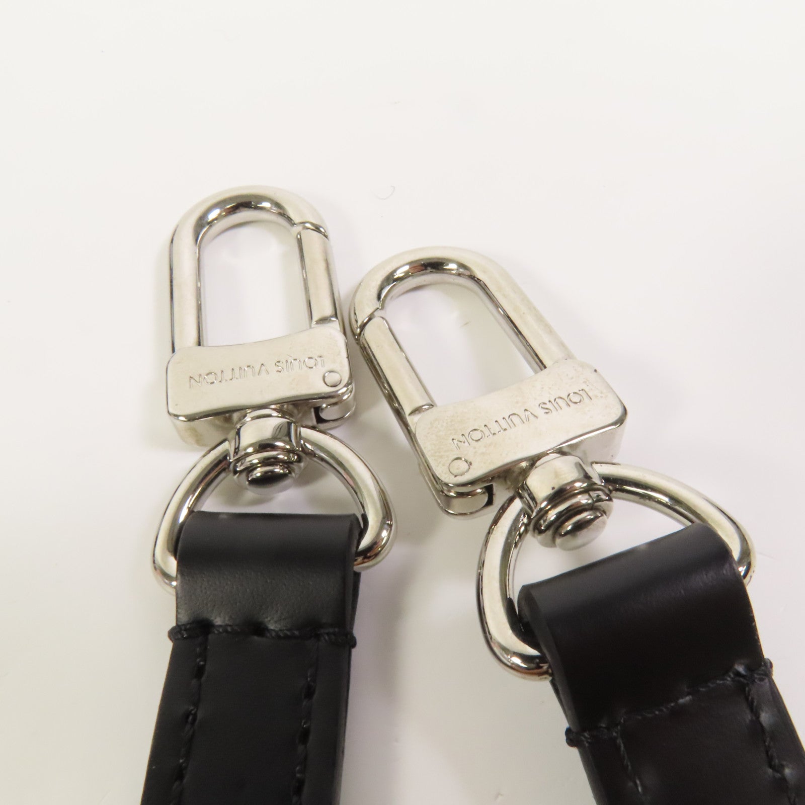 LOUIS VUITTON Epi LV x YK Marellini銀扣手挽肩背兩用袋