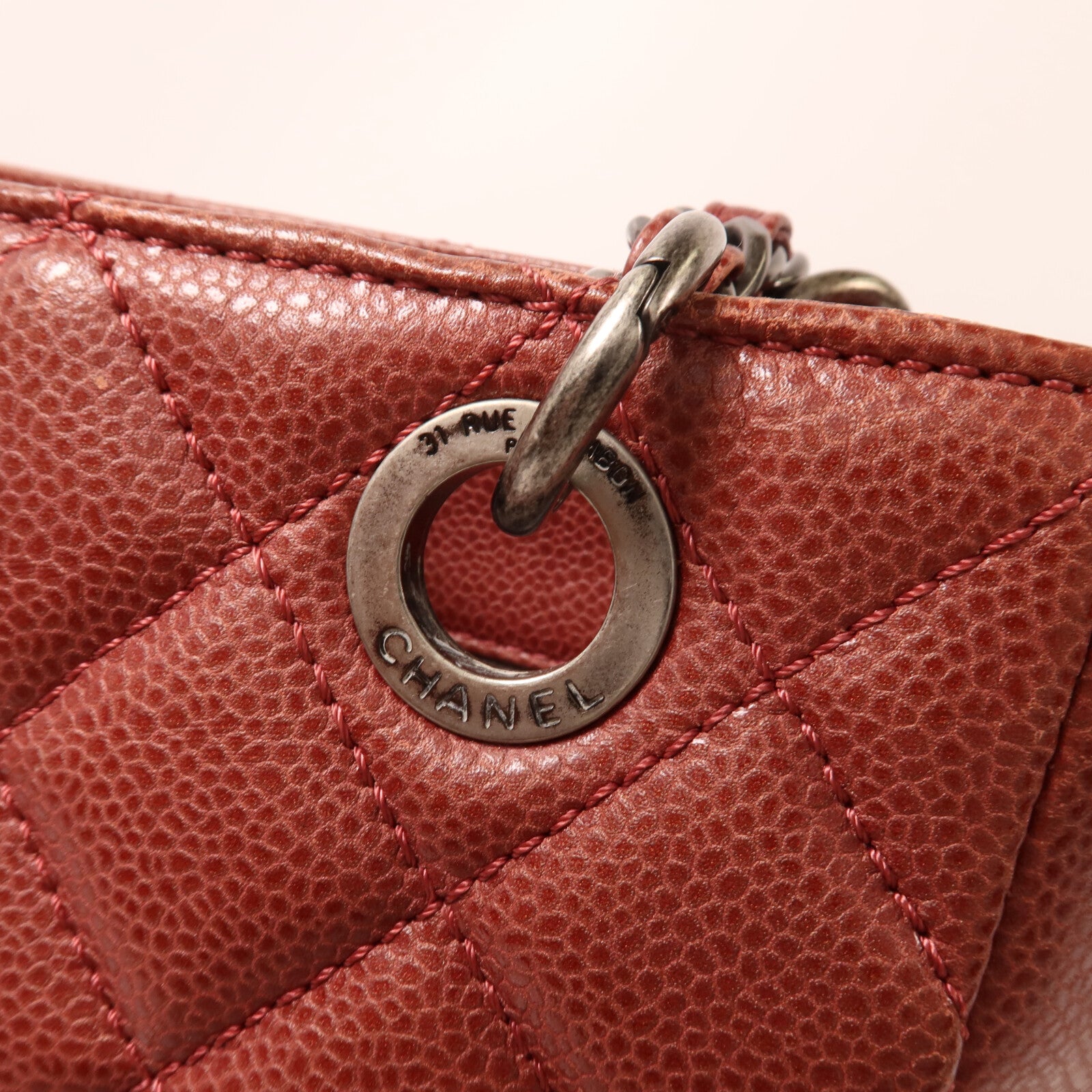 CHANEL 牛皮皮革PST Petite Shopping Tote Bag鏈帶肩背袋