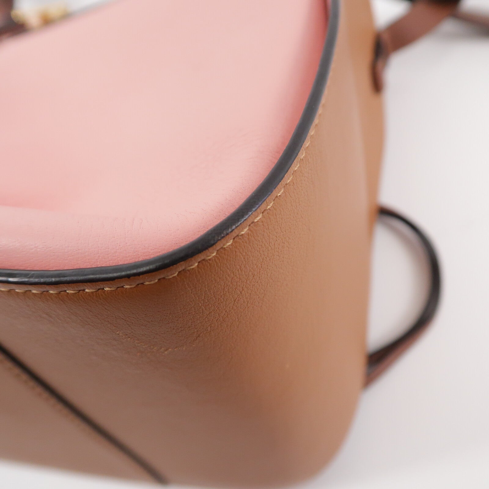 LOEWE 牛皮皮革Hammock Small手挽肩背兩用袋