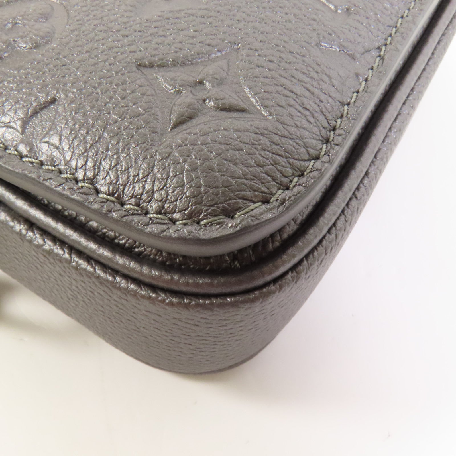 LOUIS VUITTON Monogram Empreinte Pochette Metis East West金扣手挽肩背兩用袋