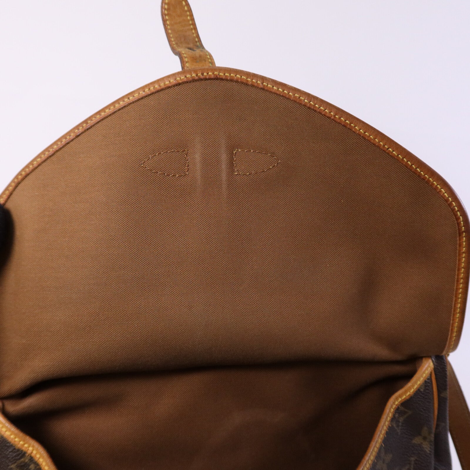 LOUIS VUITTON Monogram Saumur 30金扣肩背袋