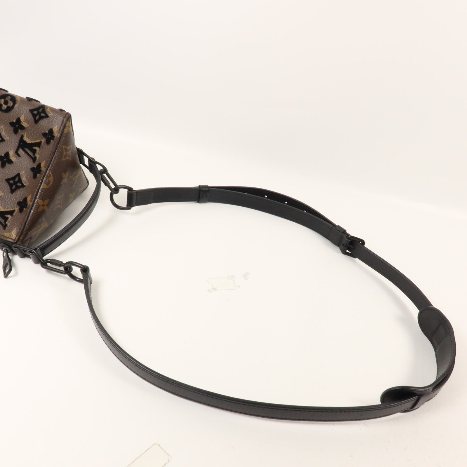LOUIS VUITTON Monogram Tuffetage Triangle Messenger手挽肩背兩用袋