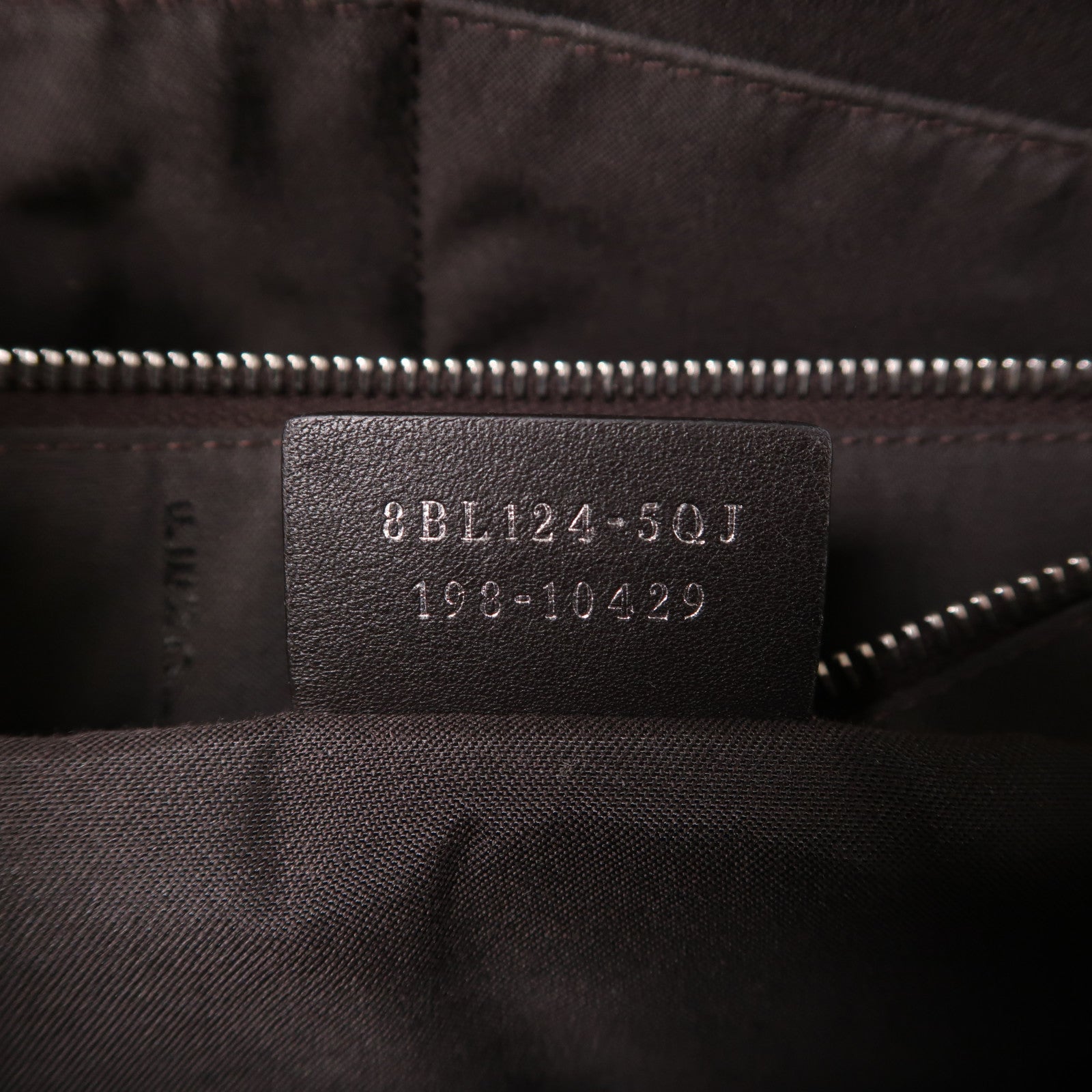 FENDI 牛皮皮革By The Way銀扣肩背袋