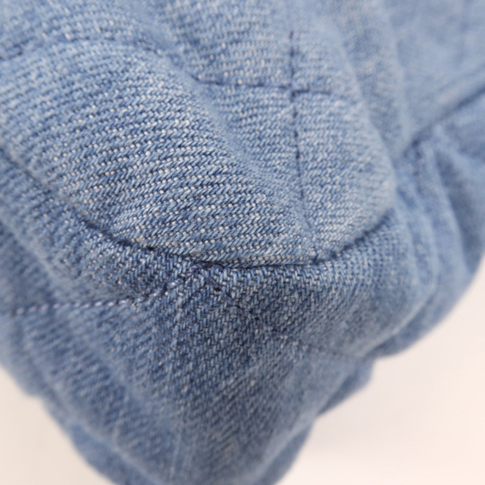 CHANEL 牛仔布Hobo Hand Bag金扣手挽肩背兩用袋