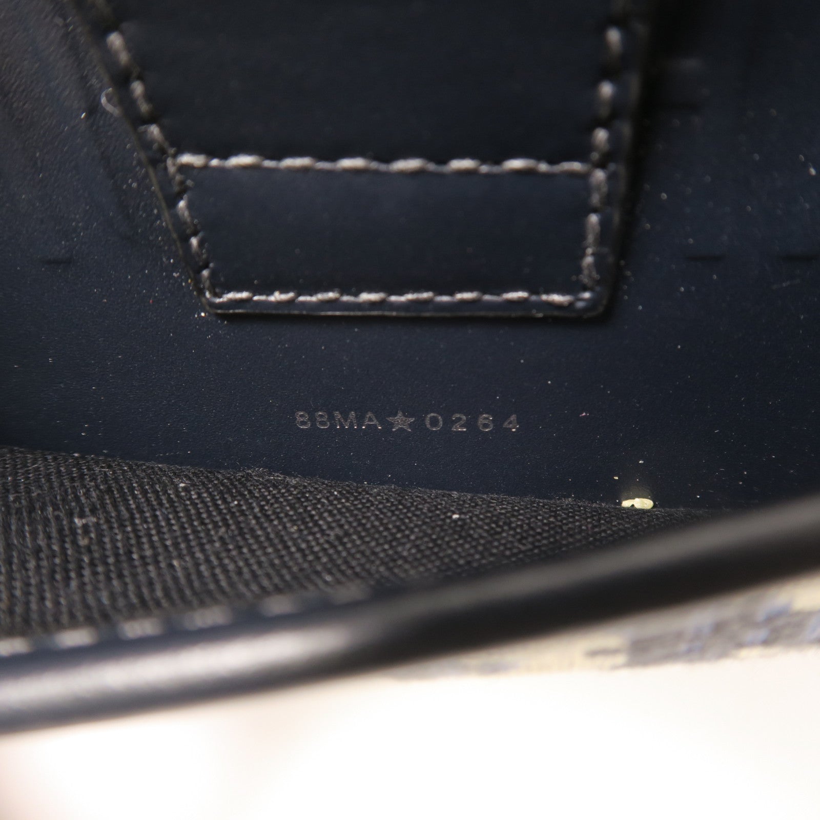 Dior 帆布/牛皮皮革30 Montaigne East-West銀扣鏈帶肩背袋