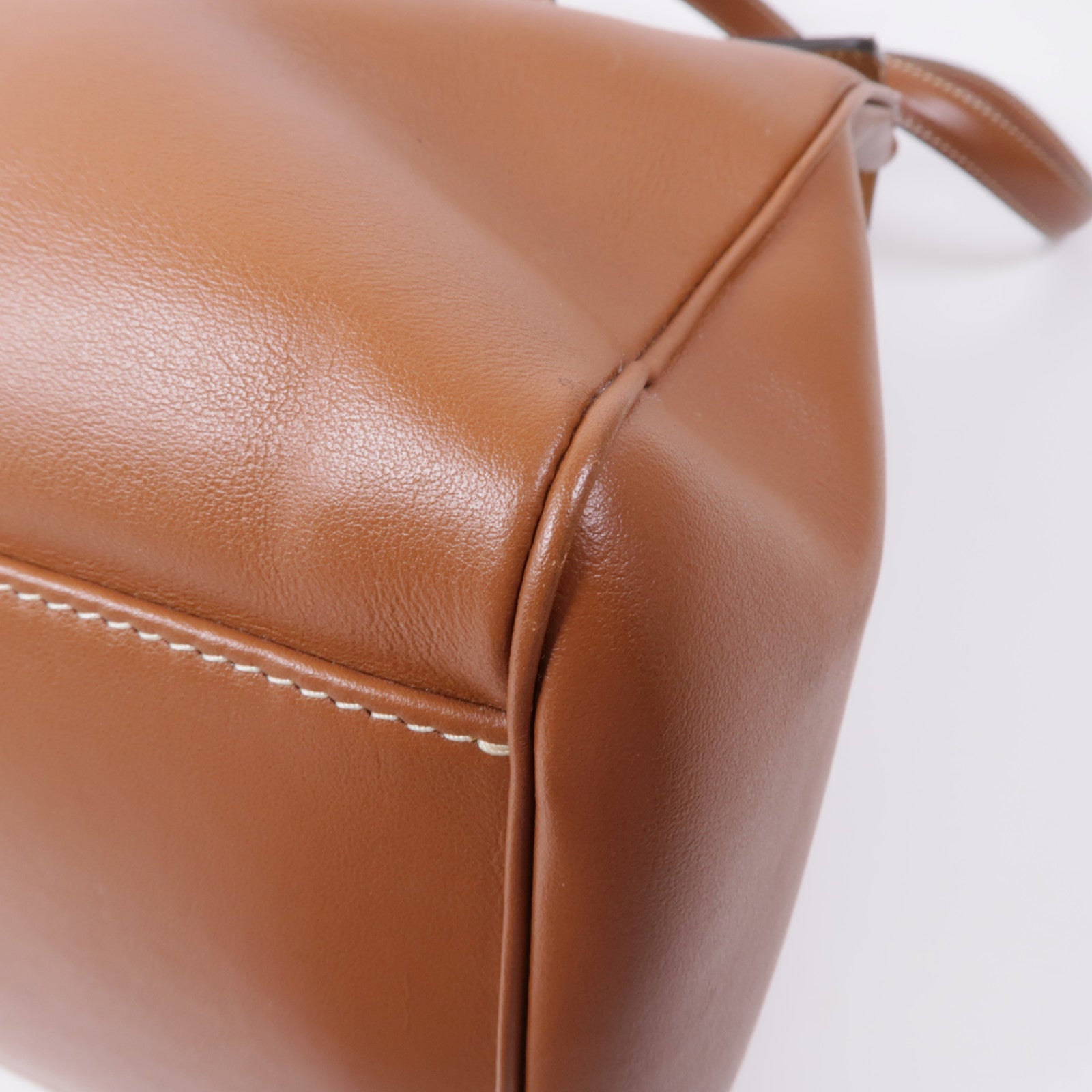 CELINE 牛皮皮革Soft 16金扣肩背袋