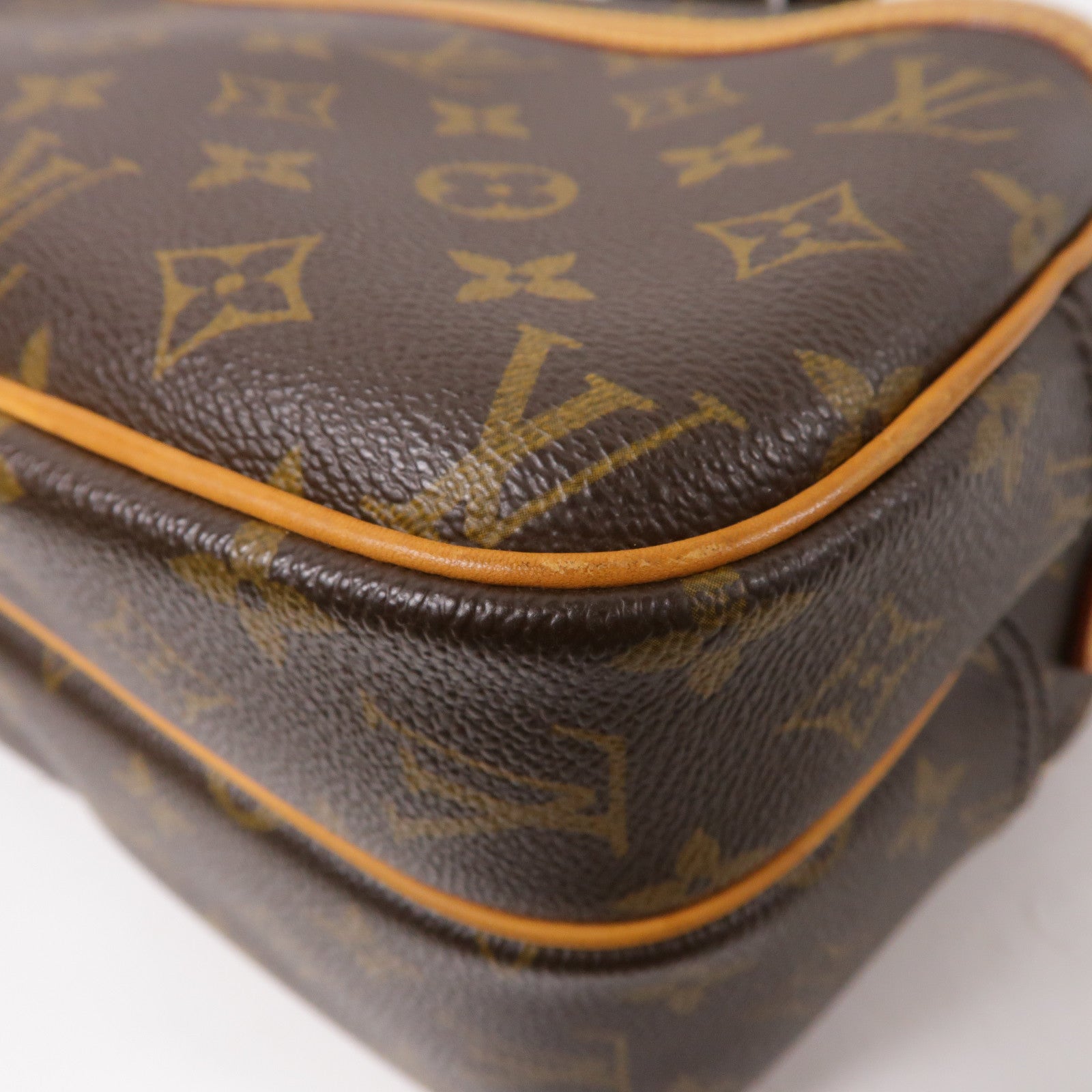LOUIS VUITTON Monogram Reporter金扣肩背袋啡色