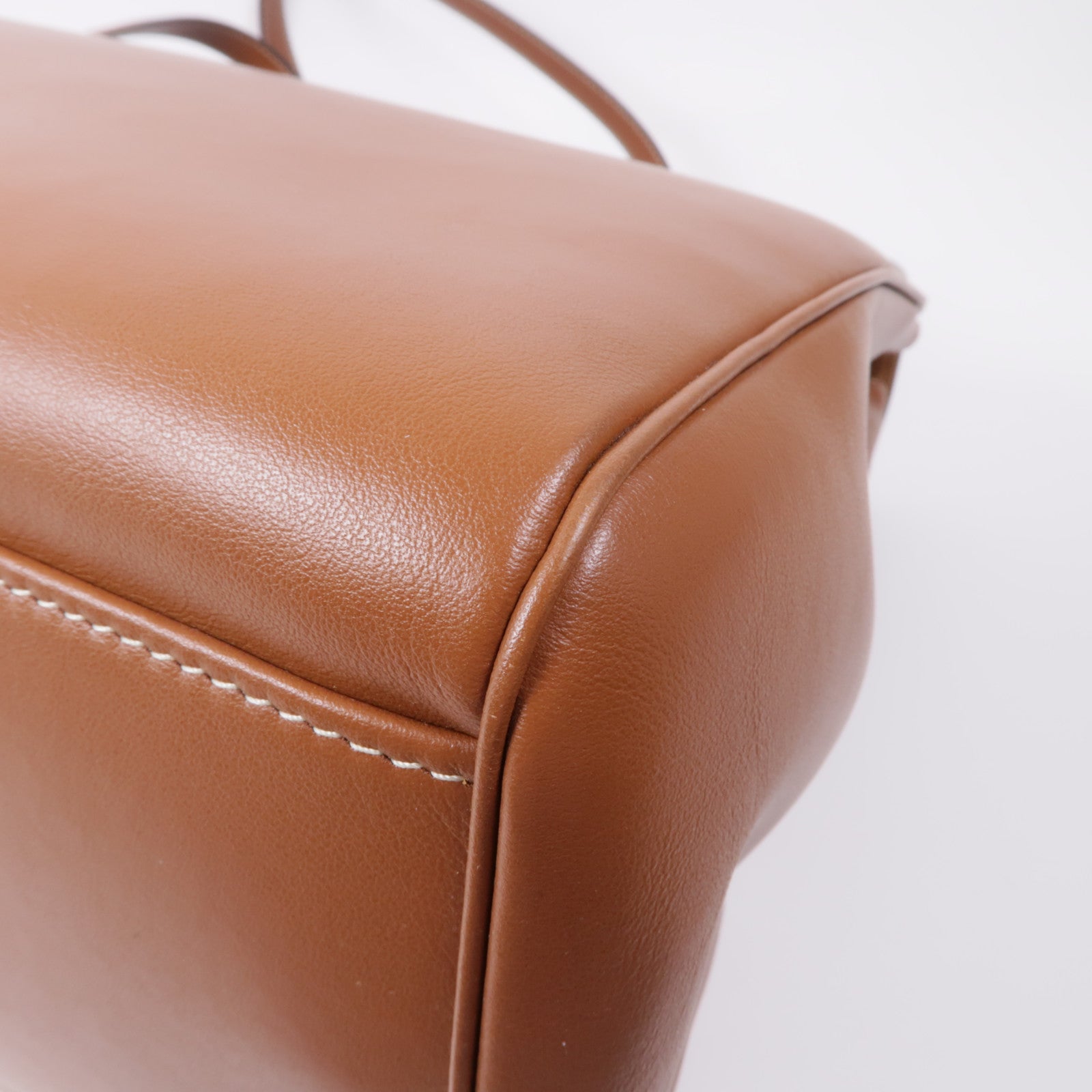 CELINE 牛皮皮革Soft 16金扣肩背袋