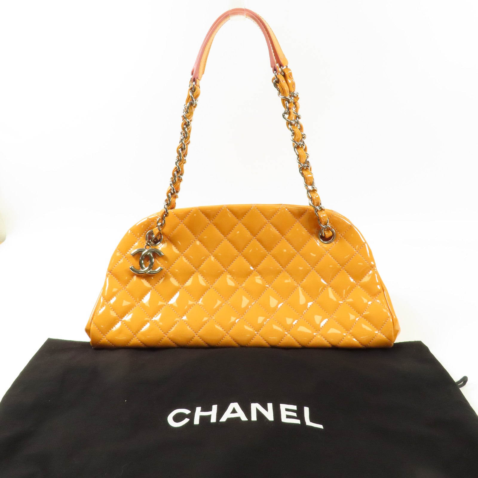CHANEL 漆皮皮革Shoulder Bag銀扣鏈帶肩背袋