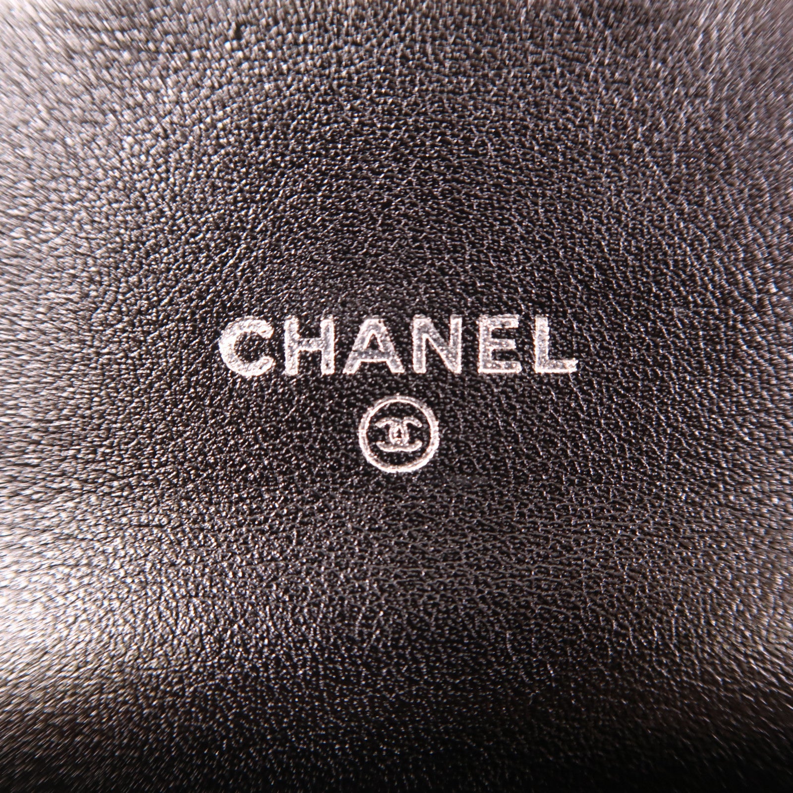 CHANEL 漆皮皮革Clutch手拿包