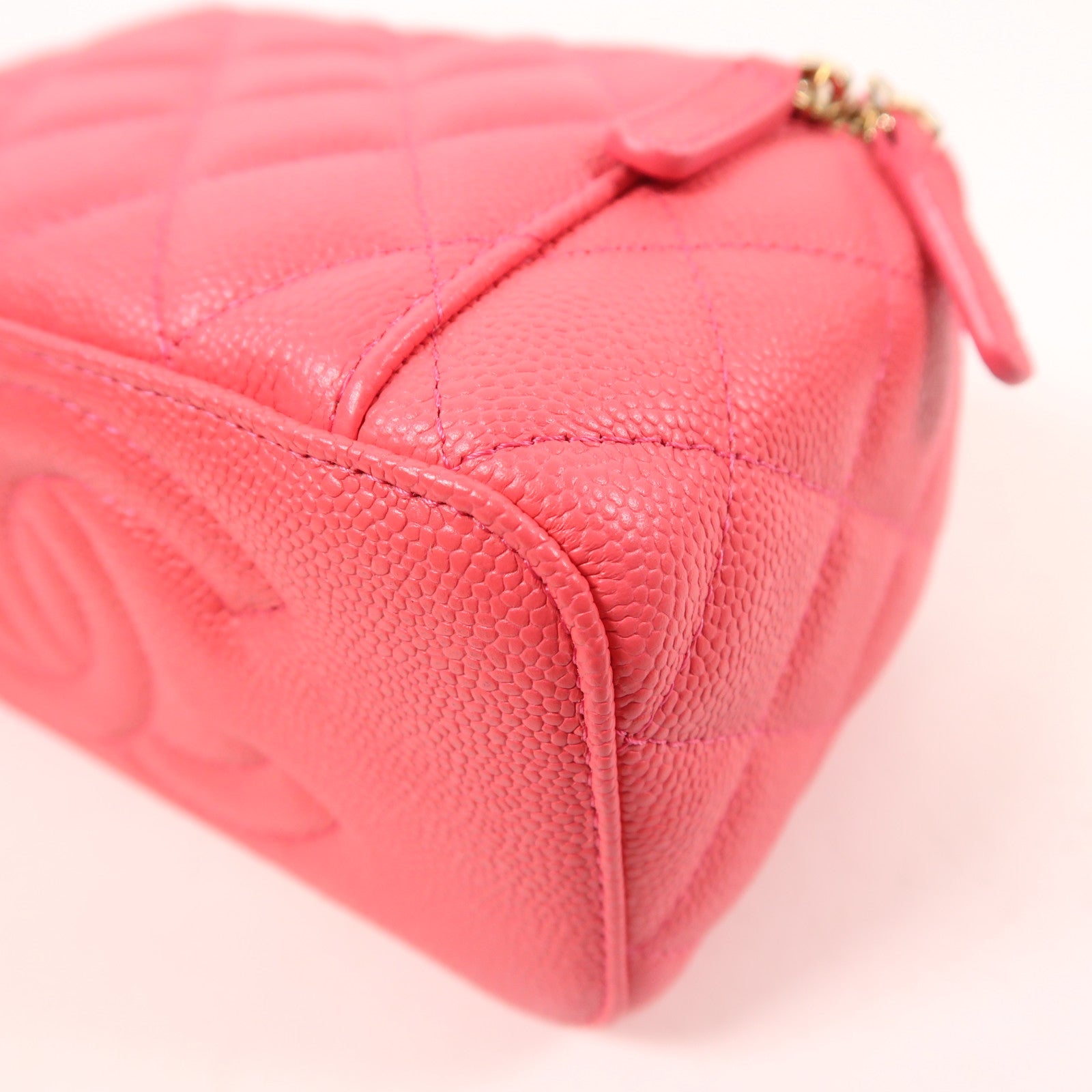 CHANEL 牛皮皮革Vanity Case金扣鏈帶肩背袋