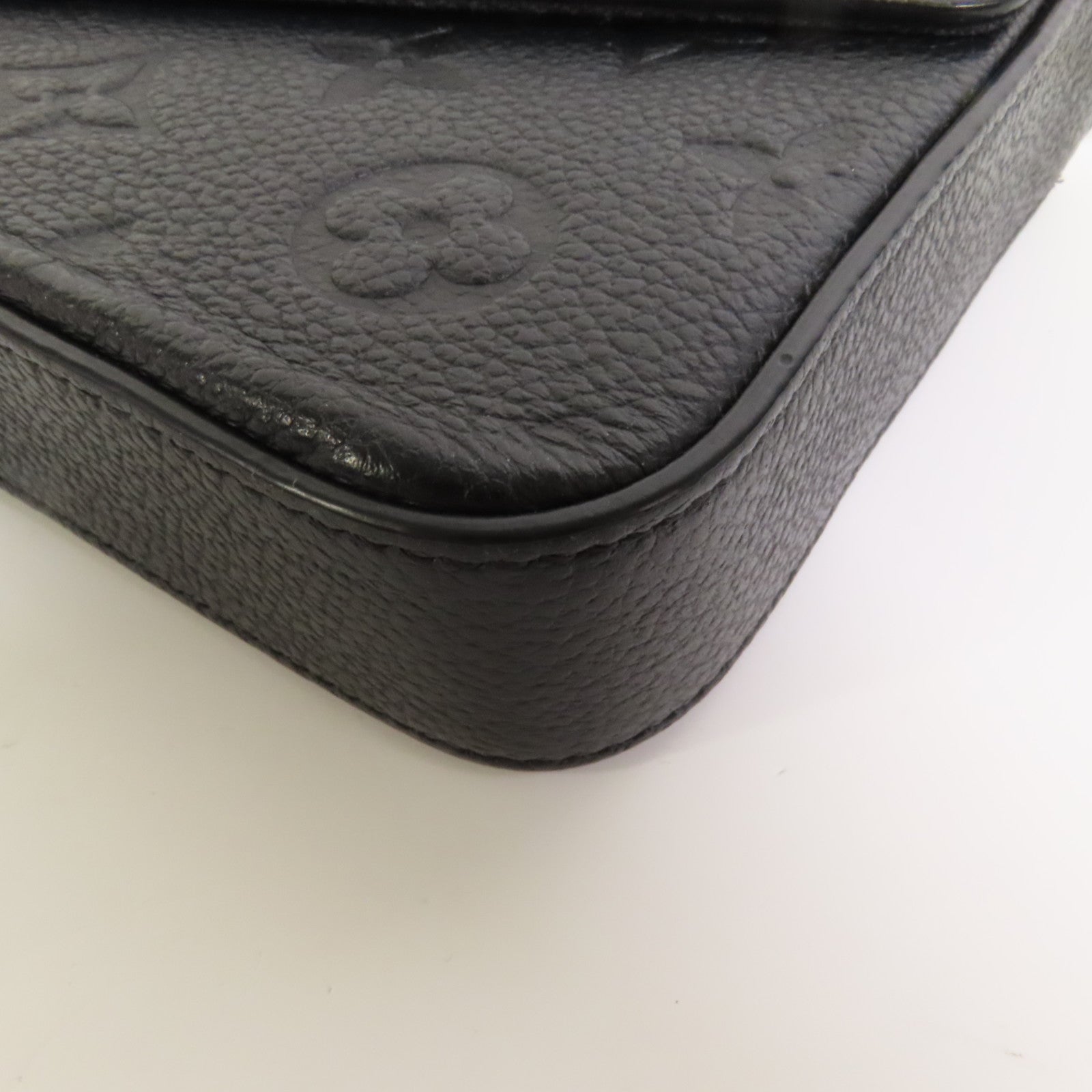 LOUIS VUITTON Monogram Empreinte Felicie Pochette 金扣鏈帶肩背袋