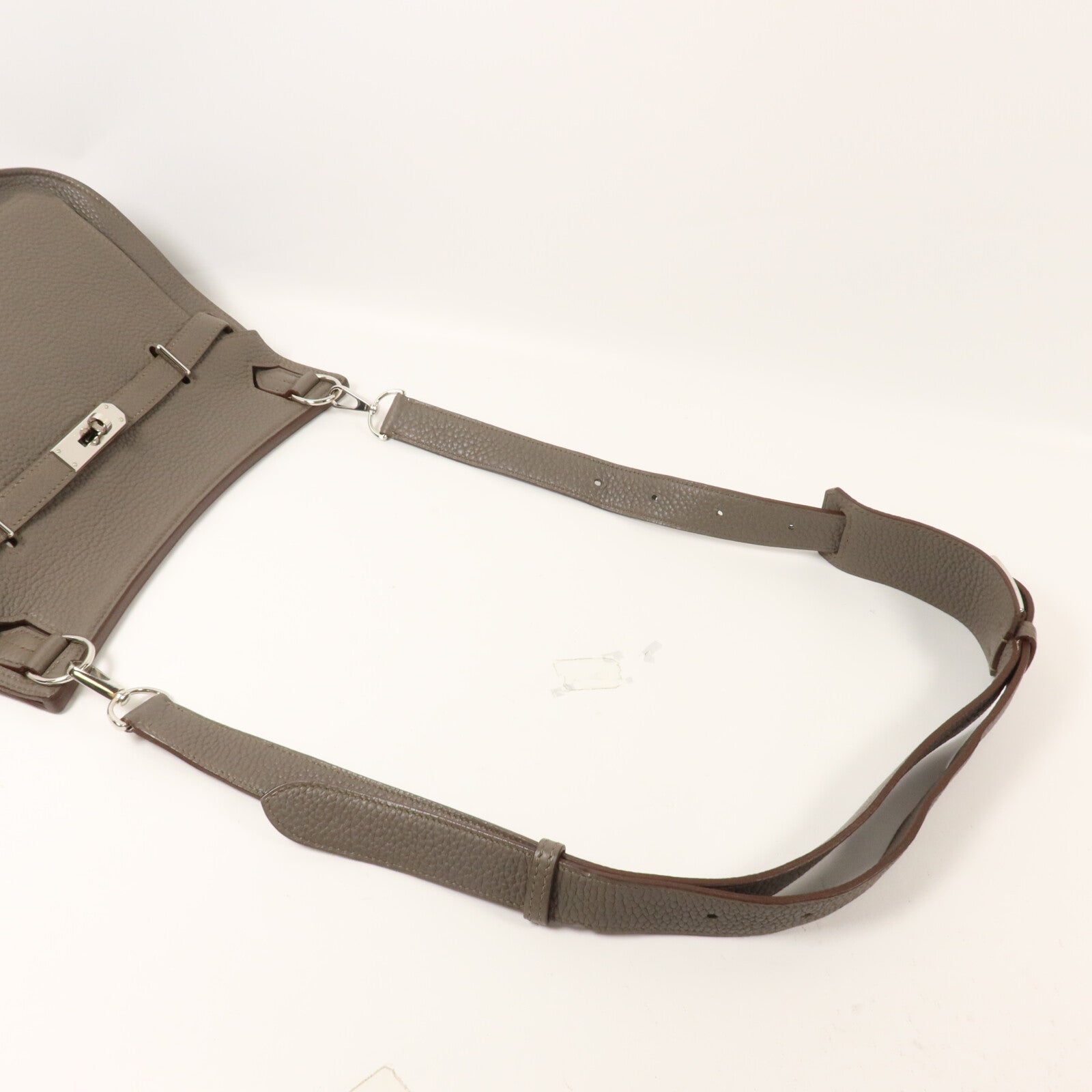 HERMES Togo皮革Jypsiere 28肩背袋Etain