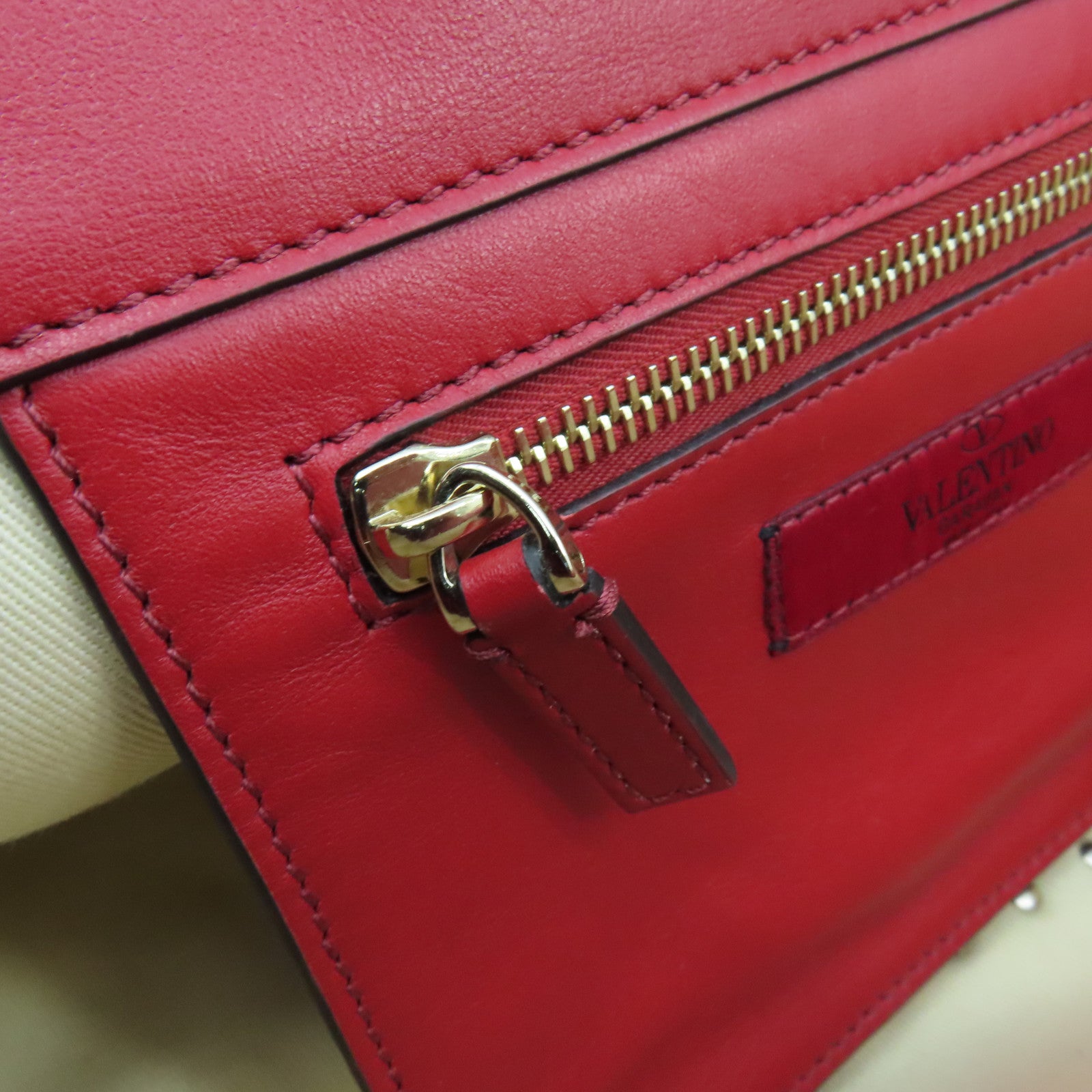 Valentino cowhide leather 2way Shoulder Bag gold buckle handle shoulder bag red