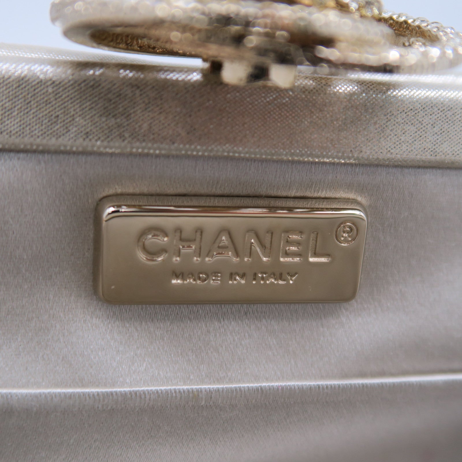 CHANEL 【激減優惠】牛皮皮革Clutch Bag金扣手拿包金色