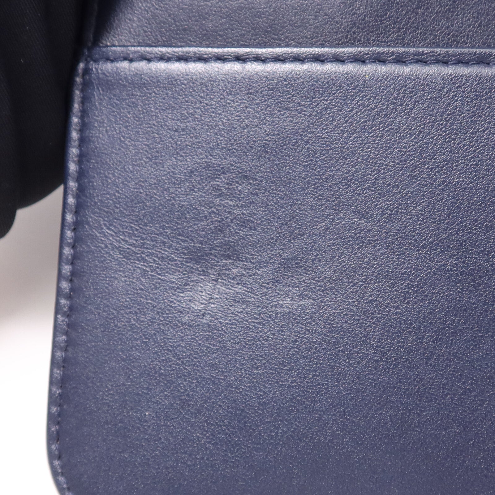 CHANEL 牛皮皮革Boy Woc金扣鏈帶肩背袋