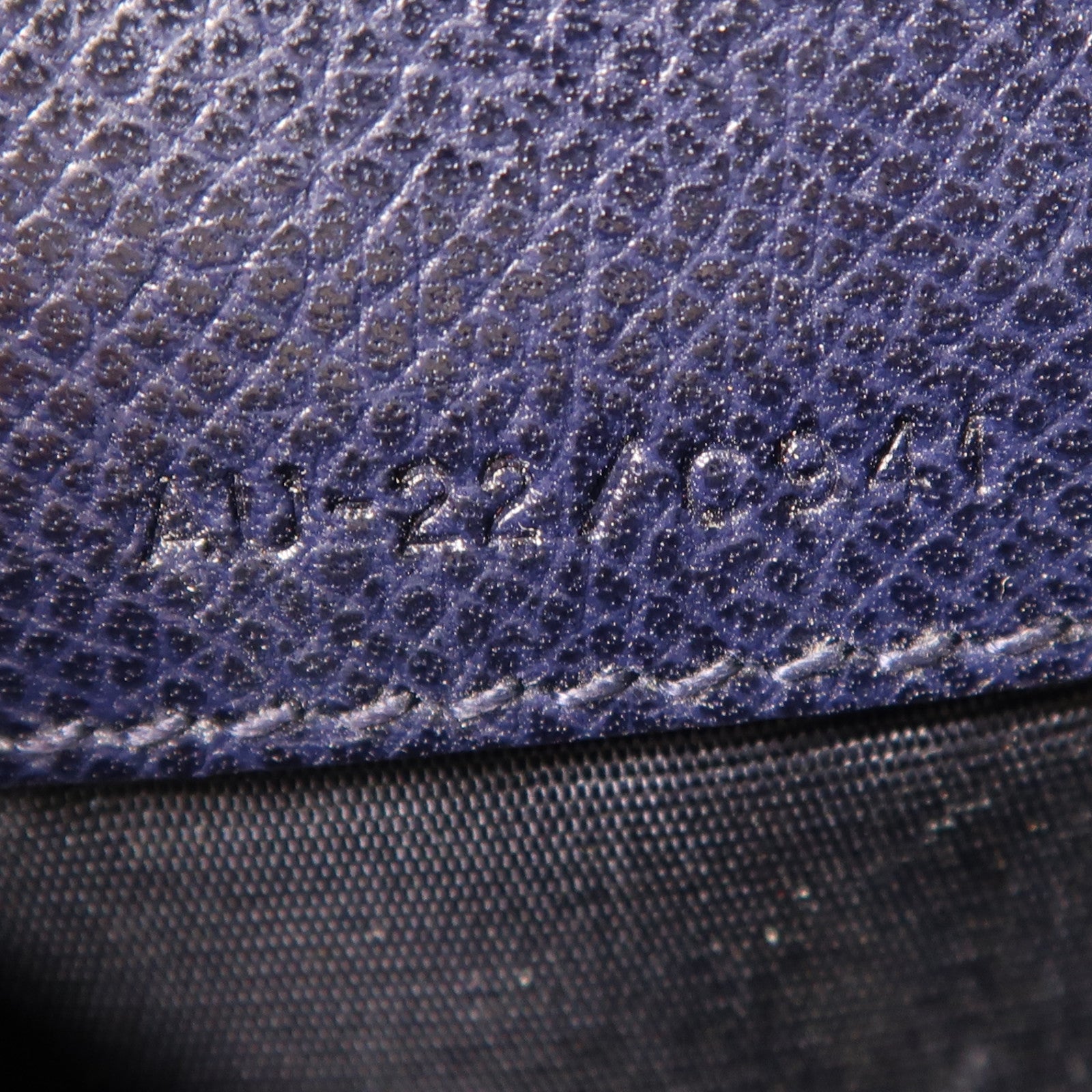 Salvatore Ferragamo 牛皮皮革Clutch Bag金扣鏈帶肩背袋