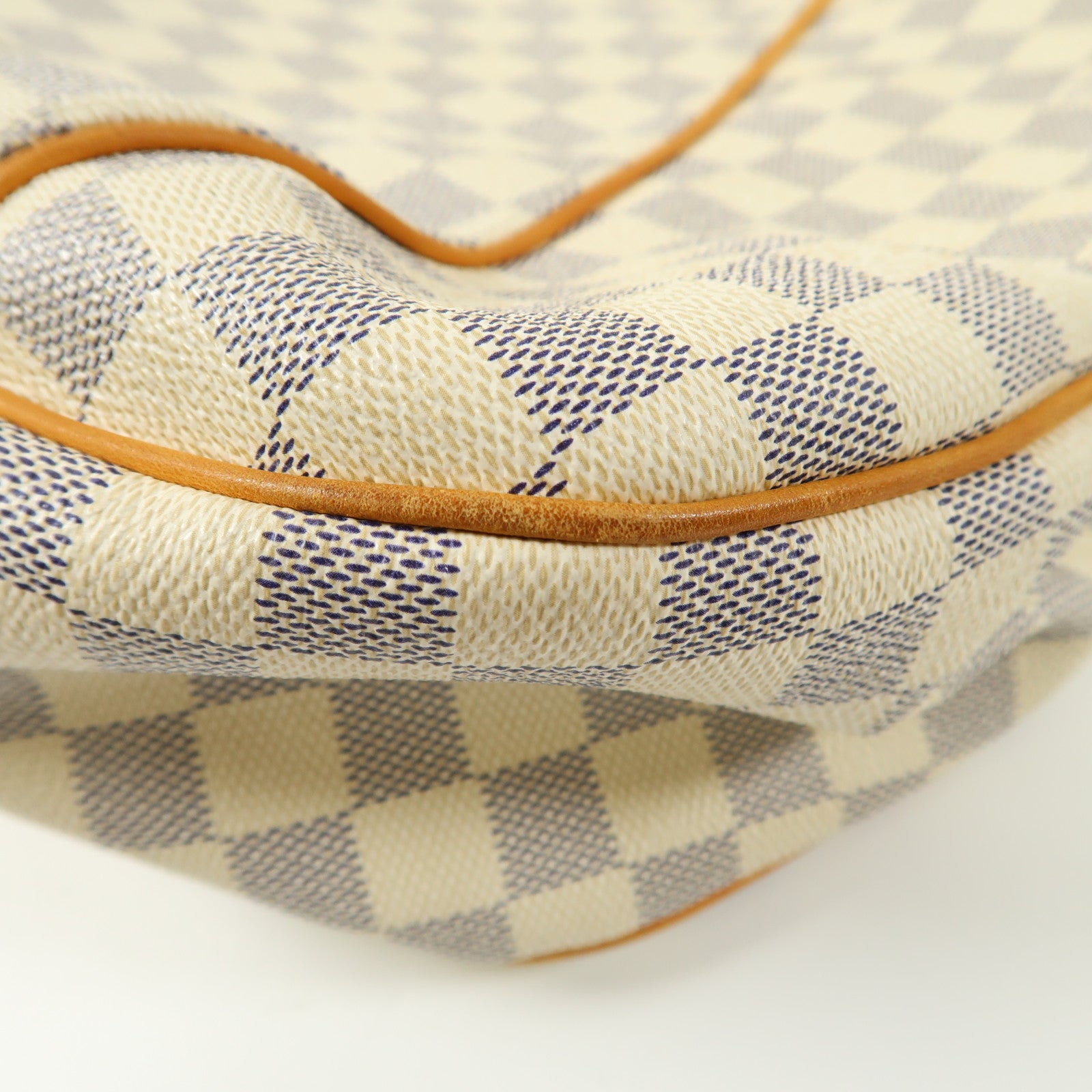 LOUIS VUITTON Damier Azur Galliera PM金扣肩背袋白色