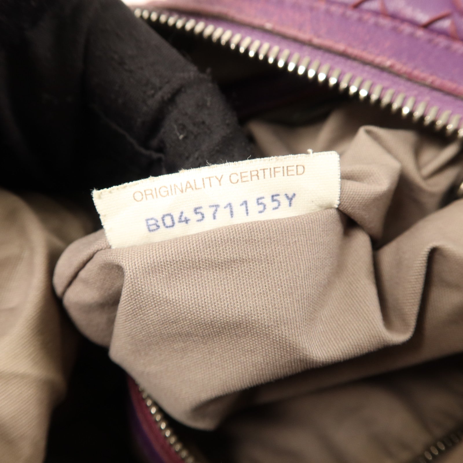BOTTEGA VENETA 羊皮皮革Shoulder Bag銀扣肩背袋