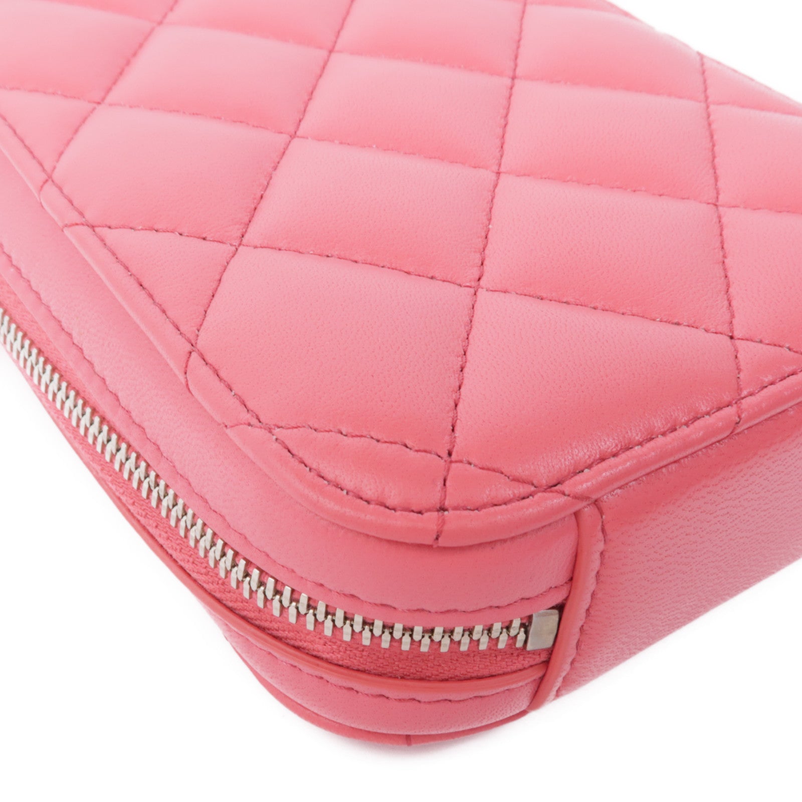 CHANEL 羊皮皮革Phone Holder銀扣鏈帶肩背袋