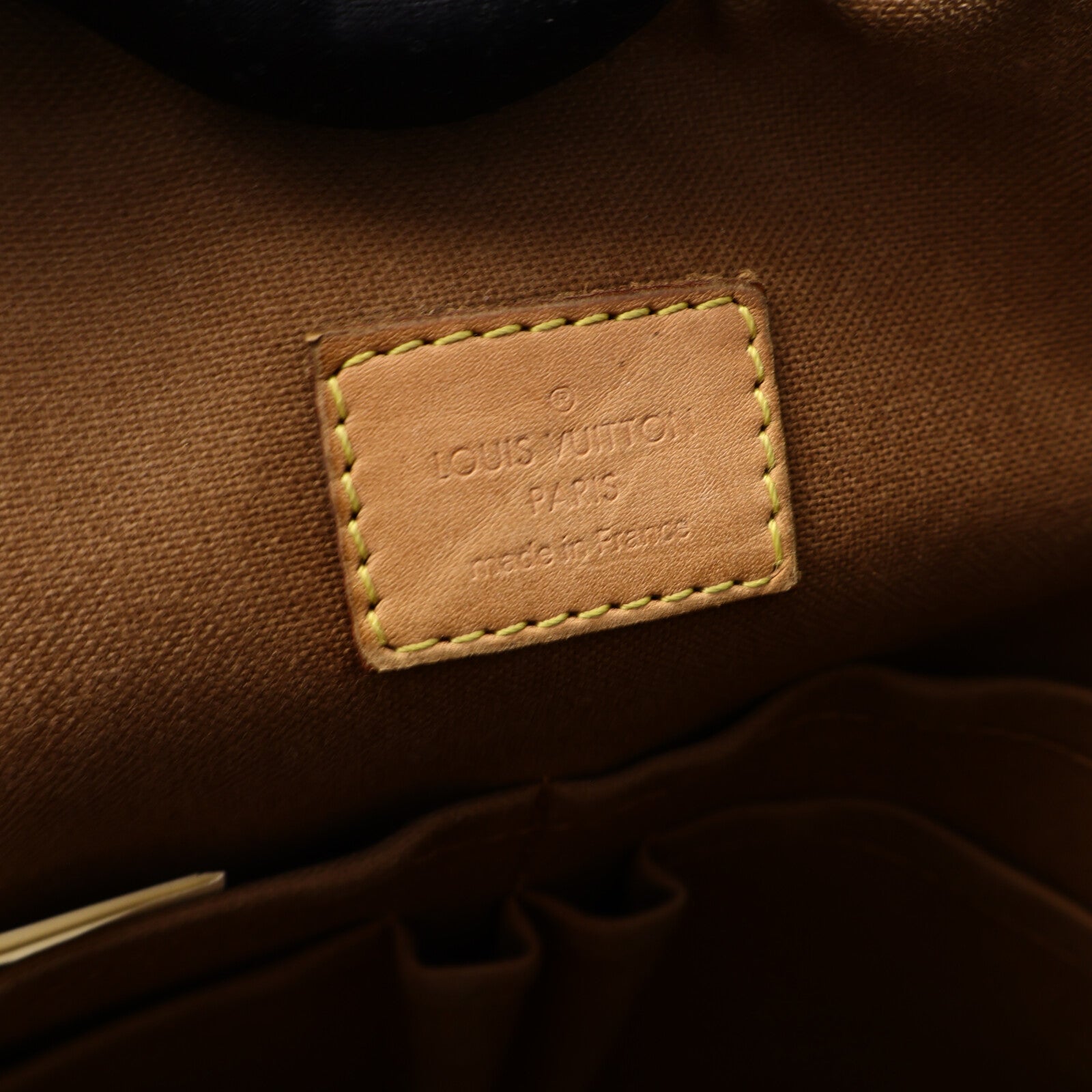 LOUIS VUITTON Monogram Trotteur Beaubourg金扣肩背袋