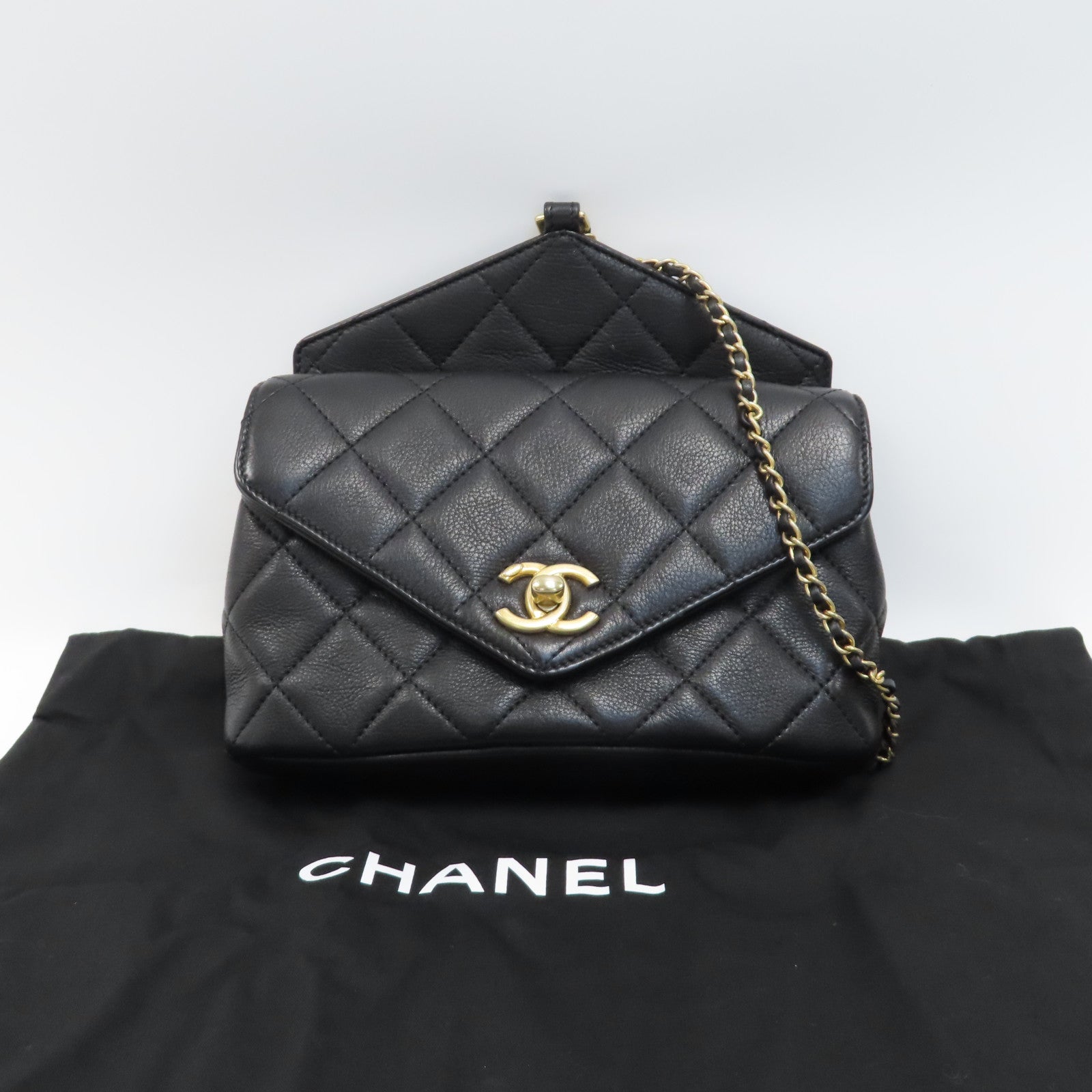 CHANEL 菱格牛皮皮革Flap Waist Bag金扣腰包黑色