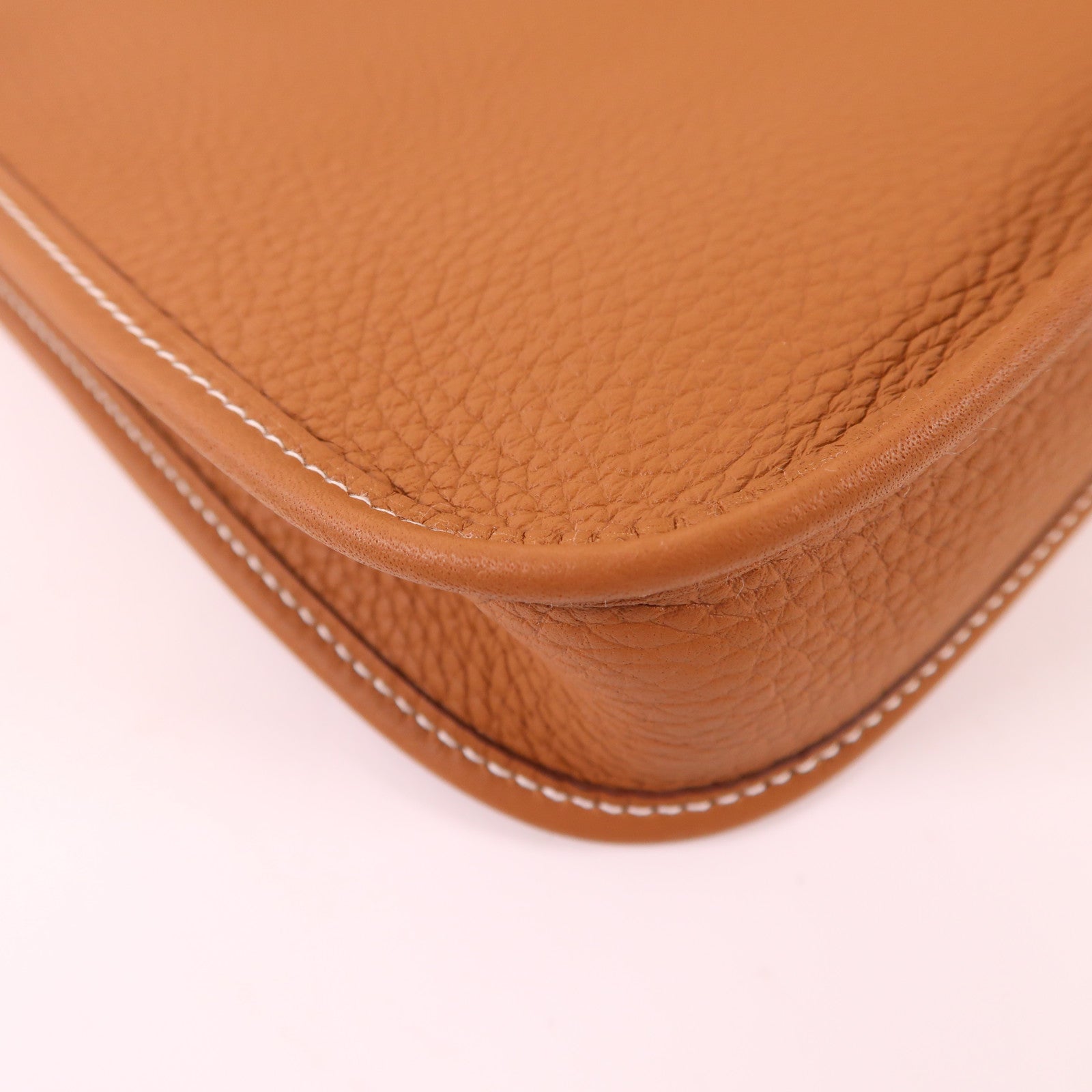 HERMES Clemence皮革Evelyne TPM金扣肩背袋37 Gold