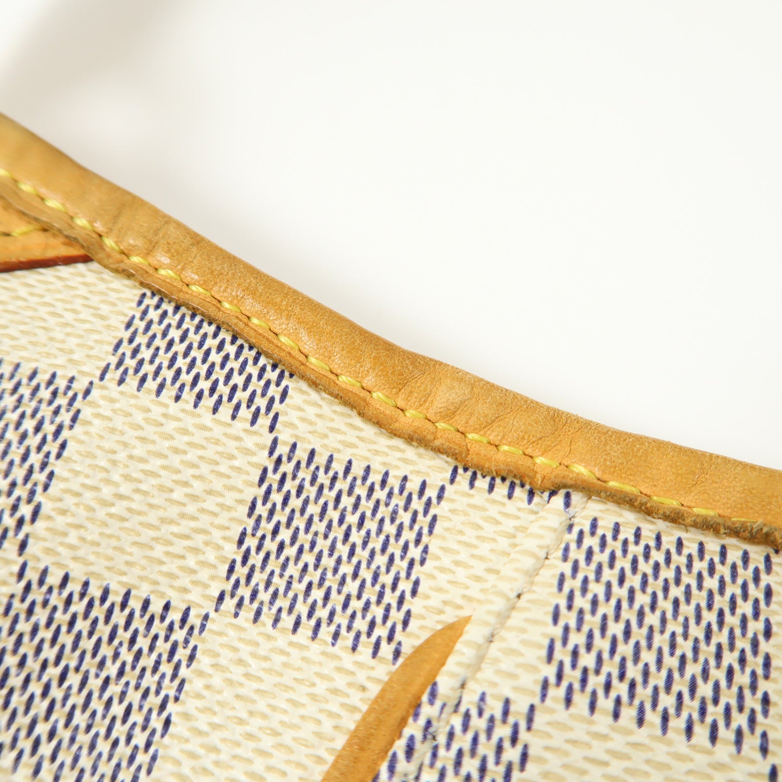 LOUIS VUITTON Damier Azur Galliera PM金扣肩背袋白色