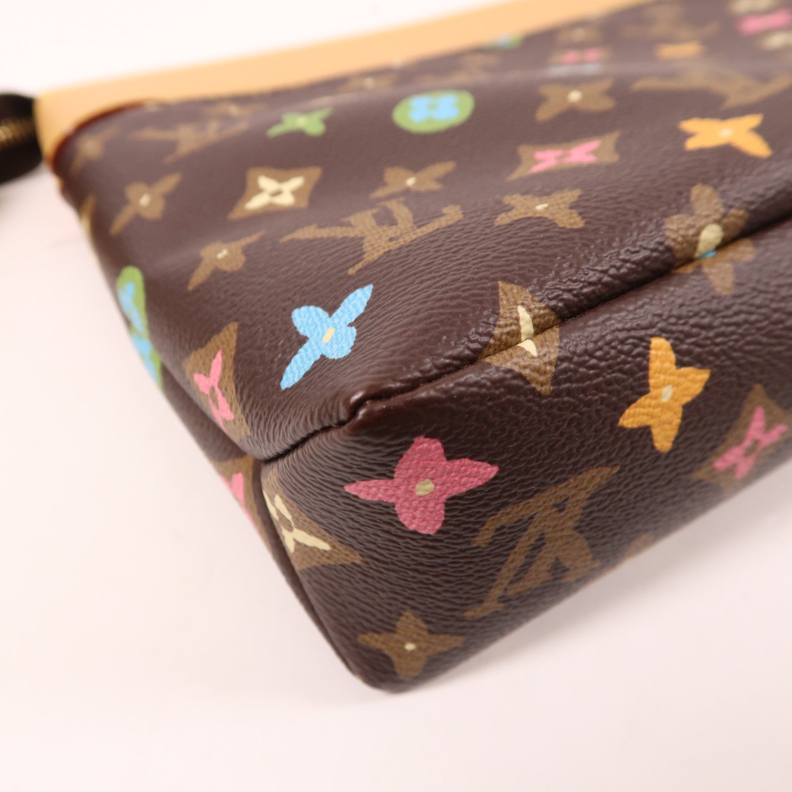 LOUIS VUITTON Monogram Craggy Pochette Voyage Souple金扣手拿包