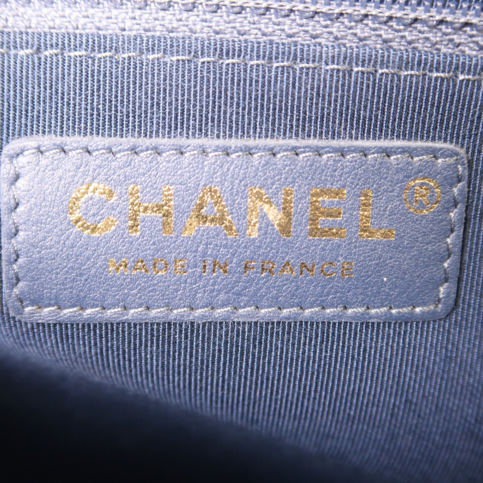 CHANEL 牛皮皮革Chain Shoulder金扣鏈帶肩背袋深藍色