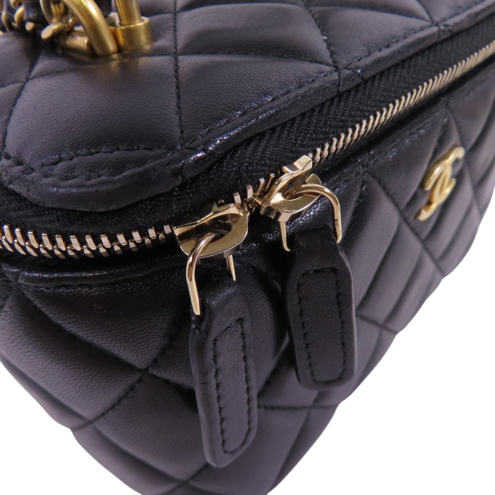 CHANEL 羊皮皮革Vanity Case金扣鏈帶手挽肩背兩用袋